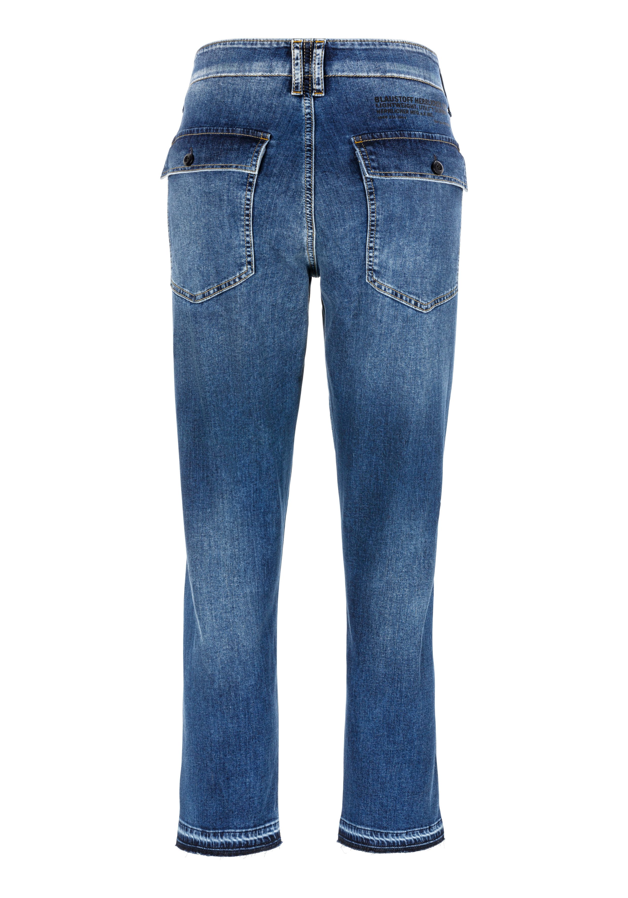 Herrlicher 3/4 jeans Fatique Women Slim Recycled Light Denim met grote opgestikte zakken aan de voorkant