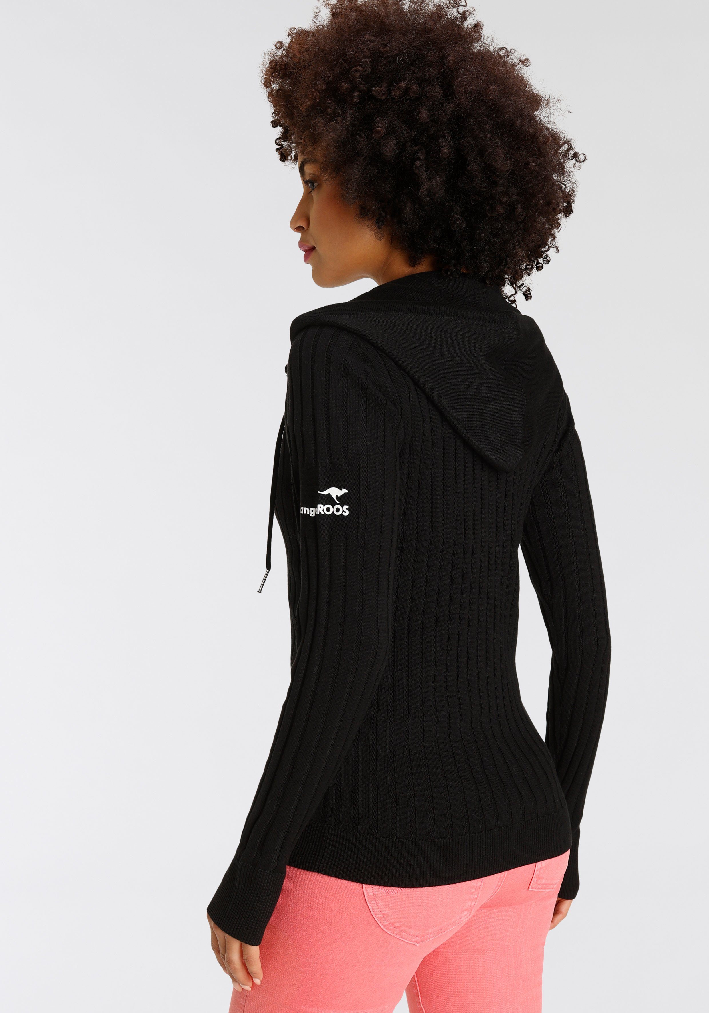 KangaROOS Capuchonvest in een sportief design met ritssluiting