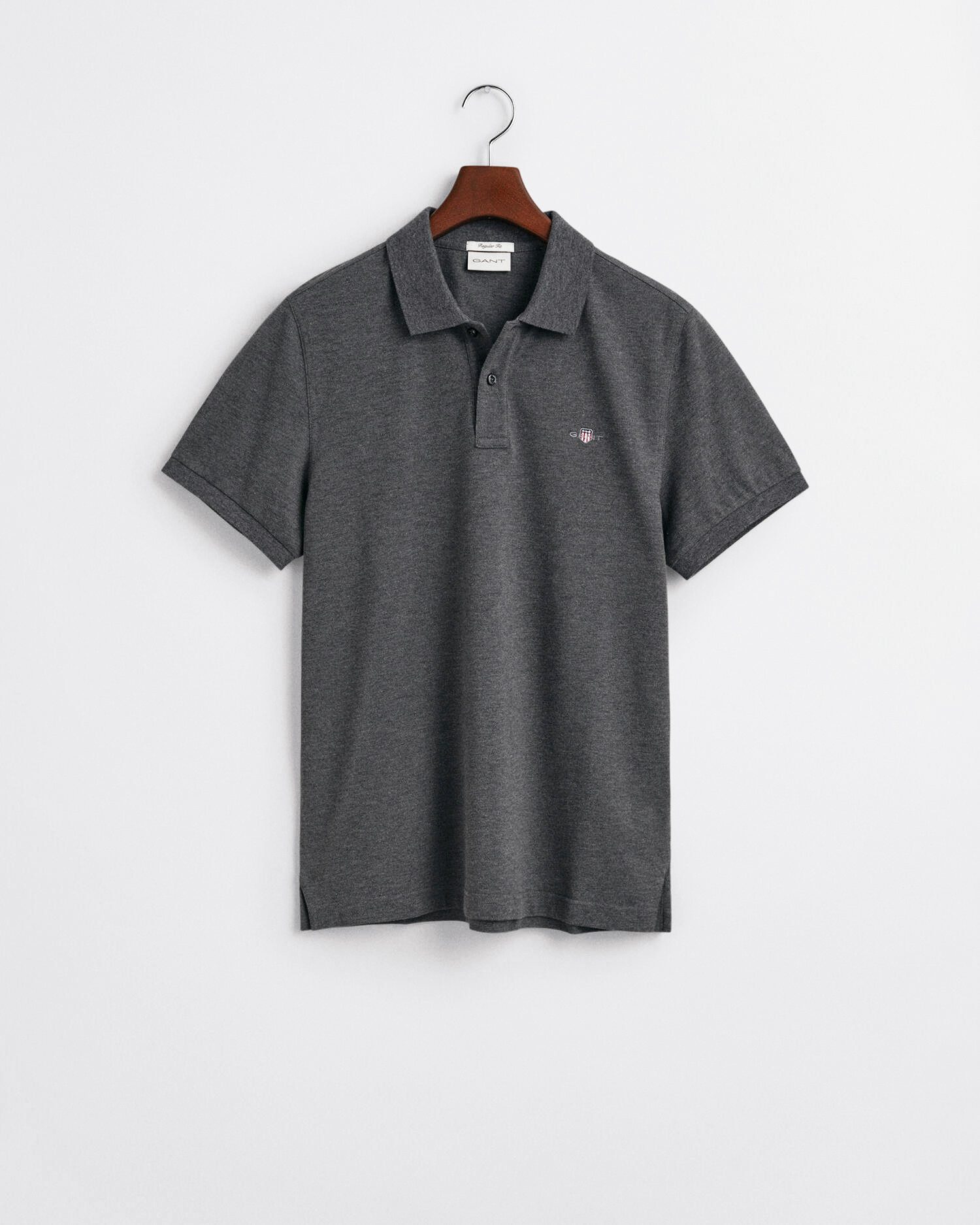 Gant Poloshirt REG SHIELD SS PIQUE POLO met logo en platte breikraag 100% katoen pique
