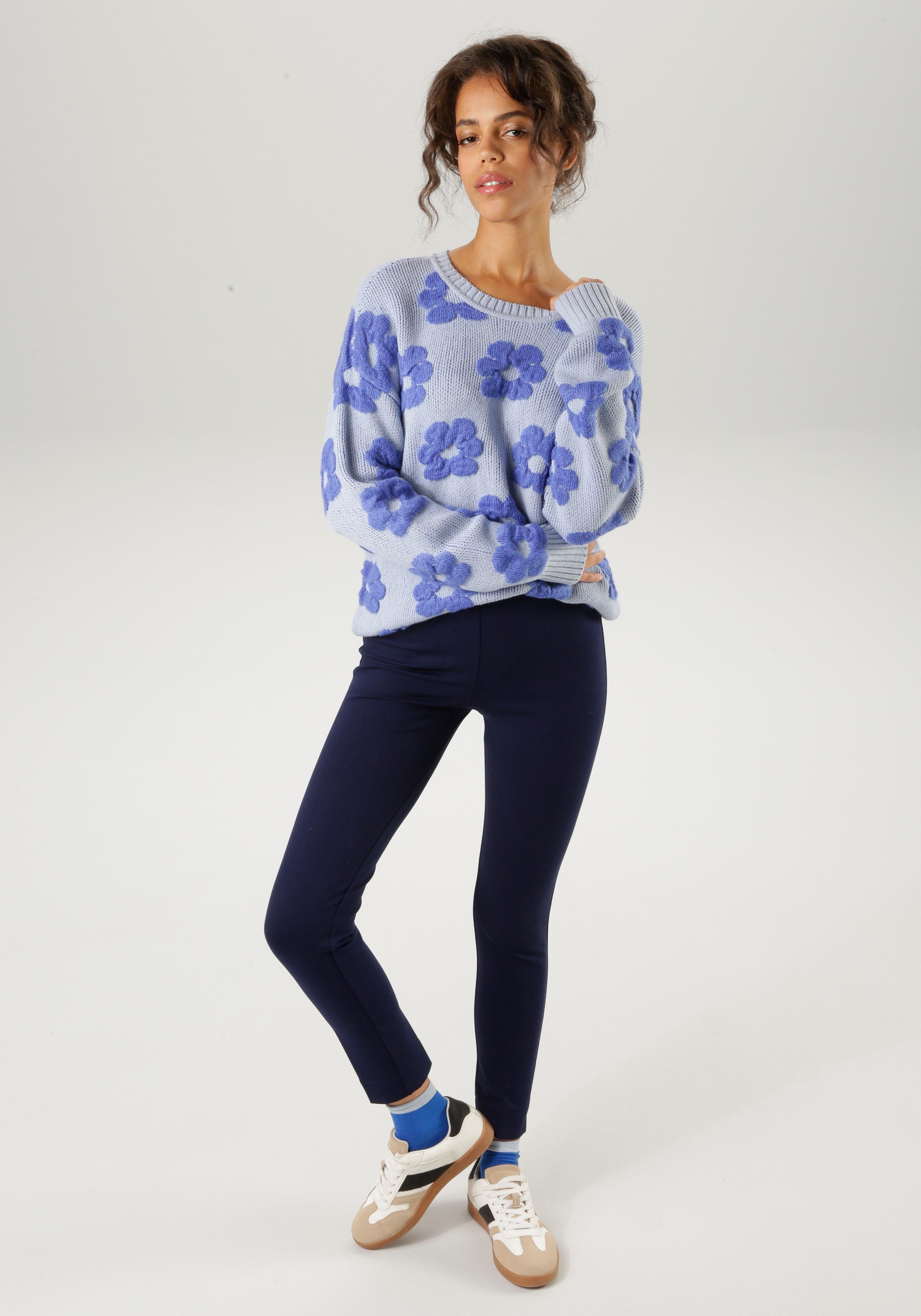 Aniston CASUAL Gebreide trui met gebreide bloemen