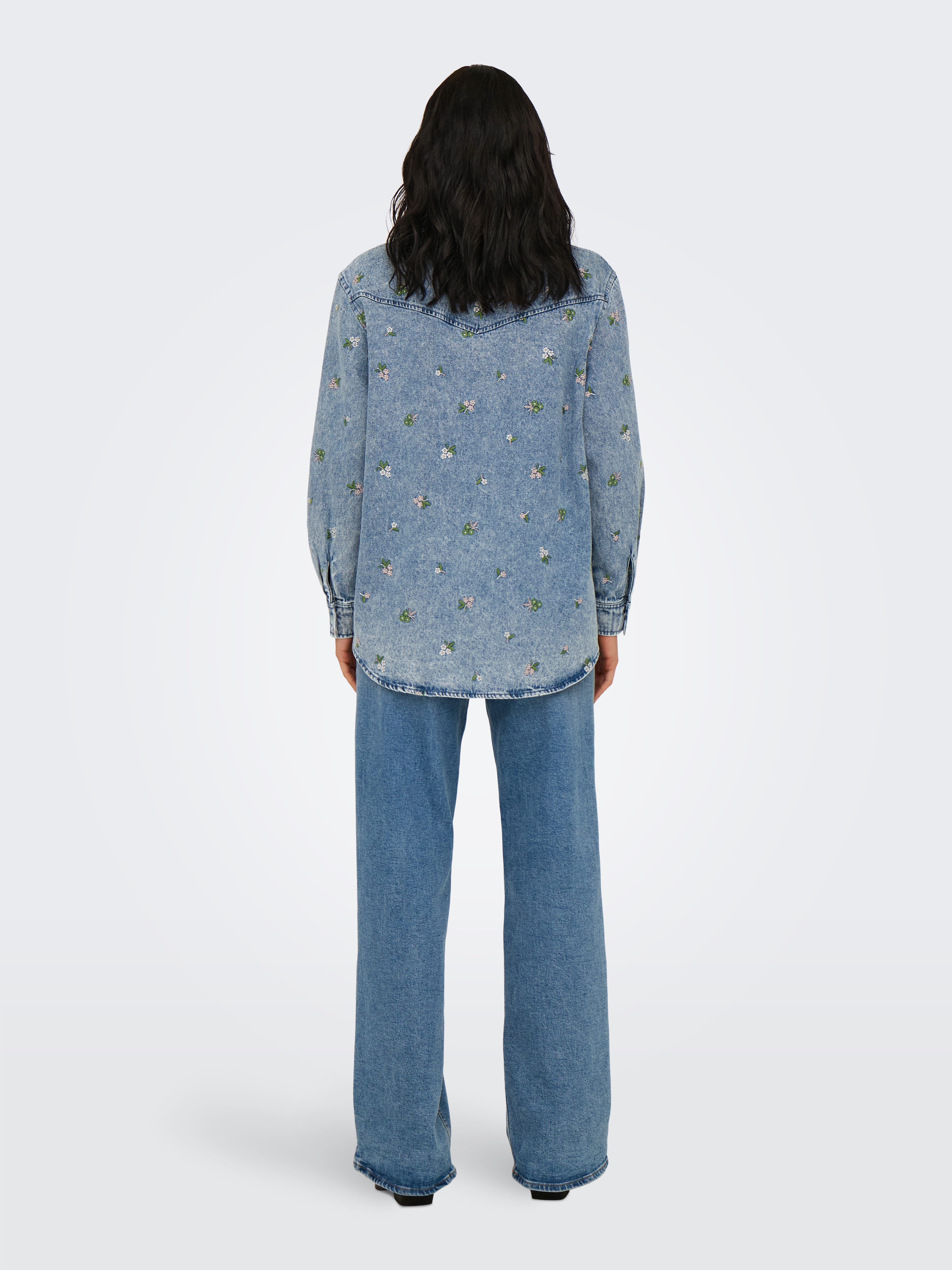 Only Jeans blouse ONLVERA L/S FLOWER EMB SHIRT DNM YOR