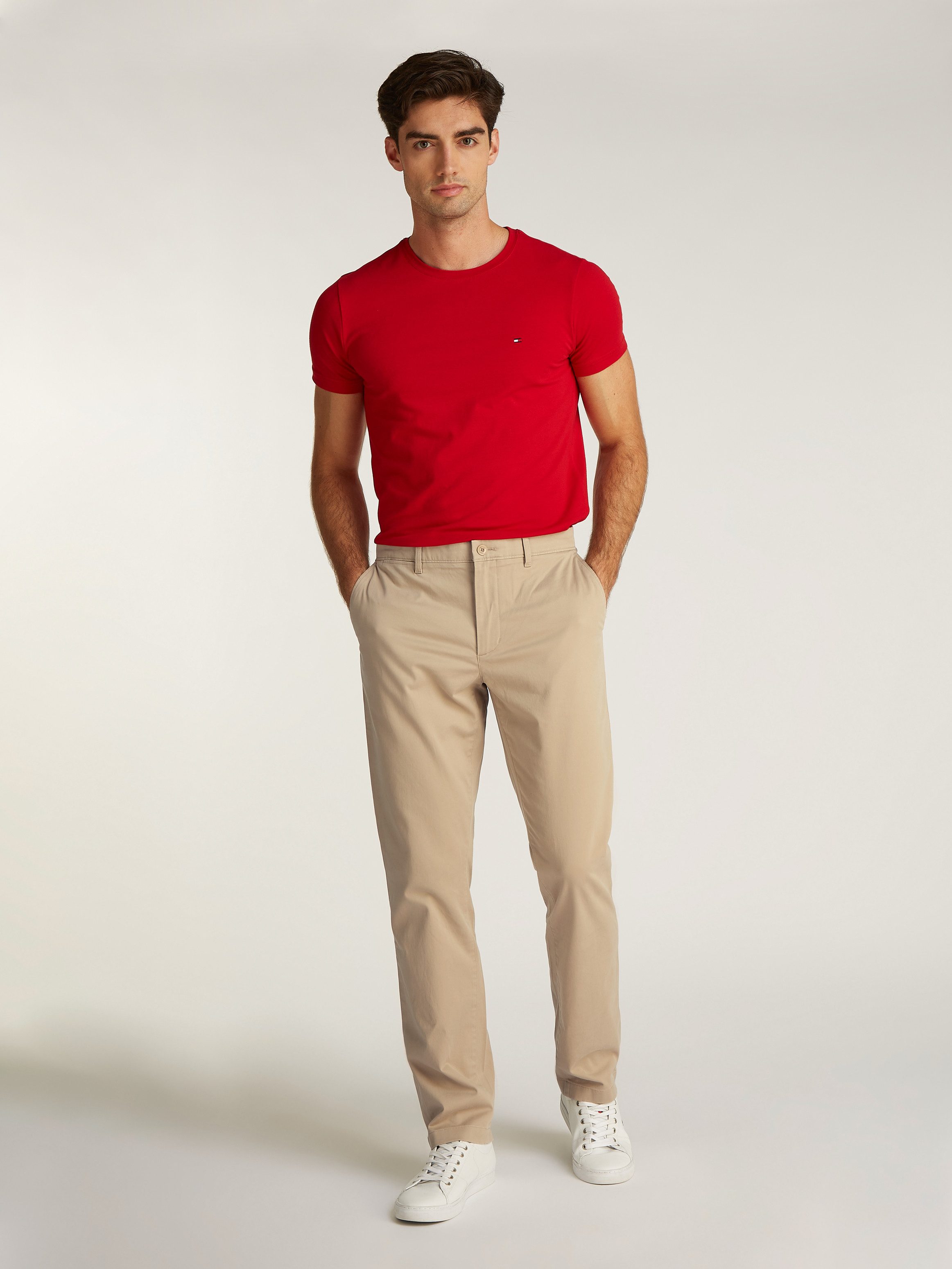 Tommy Hilfiger Chino DENTON CHINO SATIN met achterzakken met knoop logo-borduursel