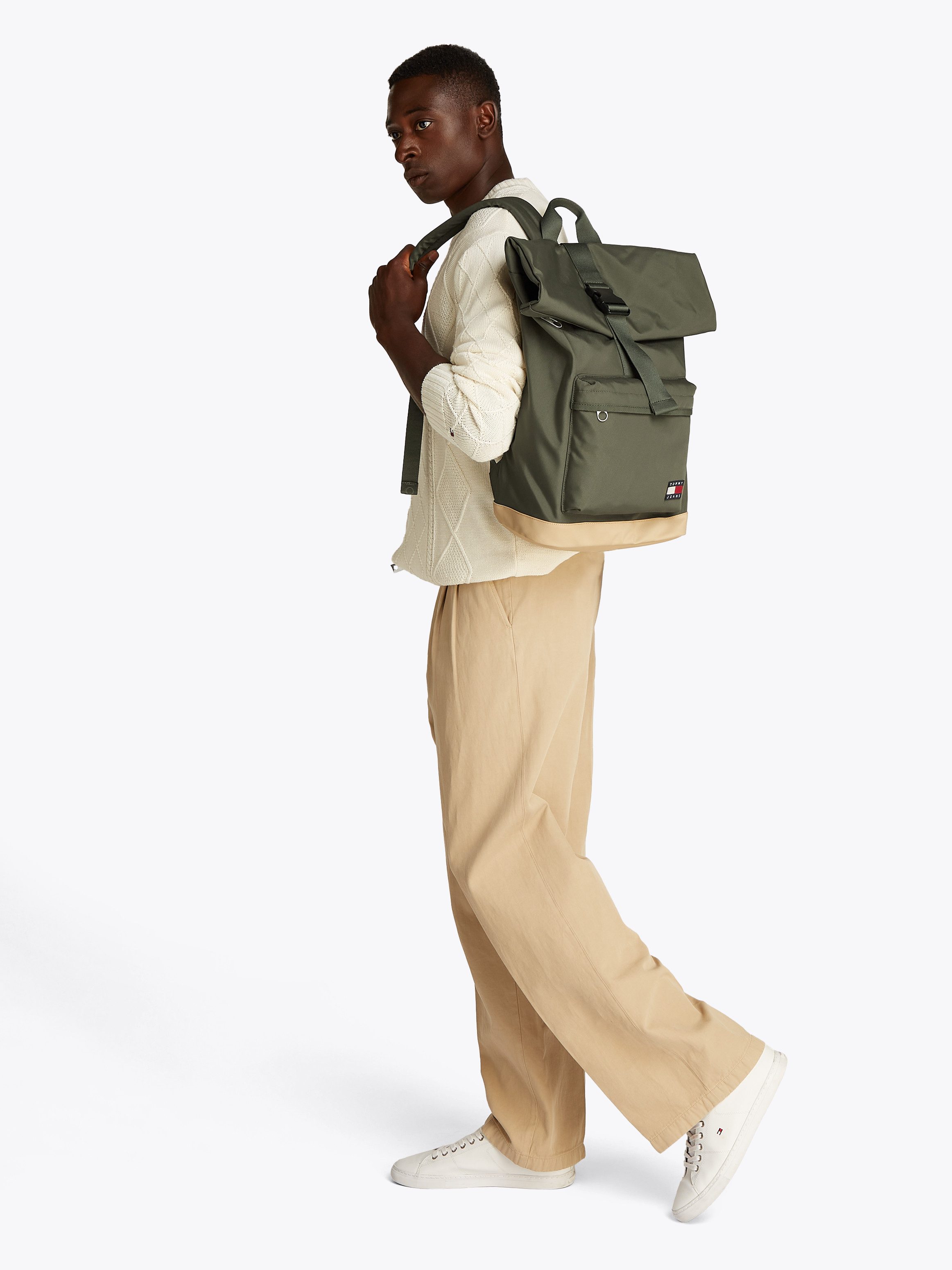TOMMY JEANS Vrijetijdsrugzak TJM ESS DAILY ROLLTOP BACKPACK , heren reistas, cityrugzak met contrasterende bodem
