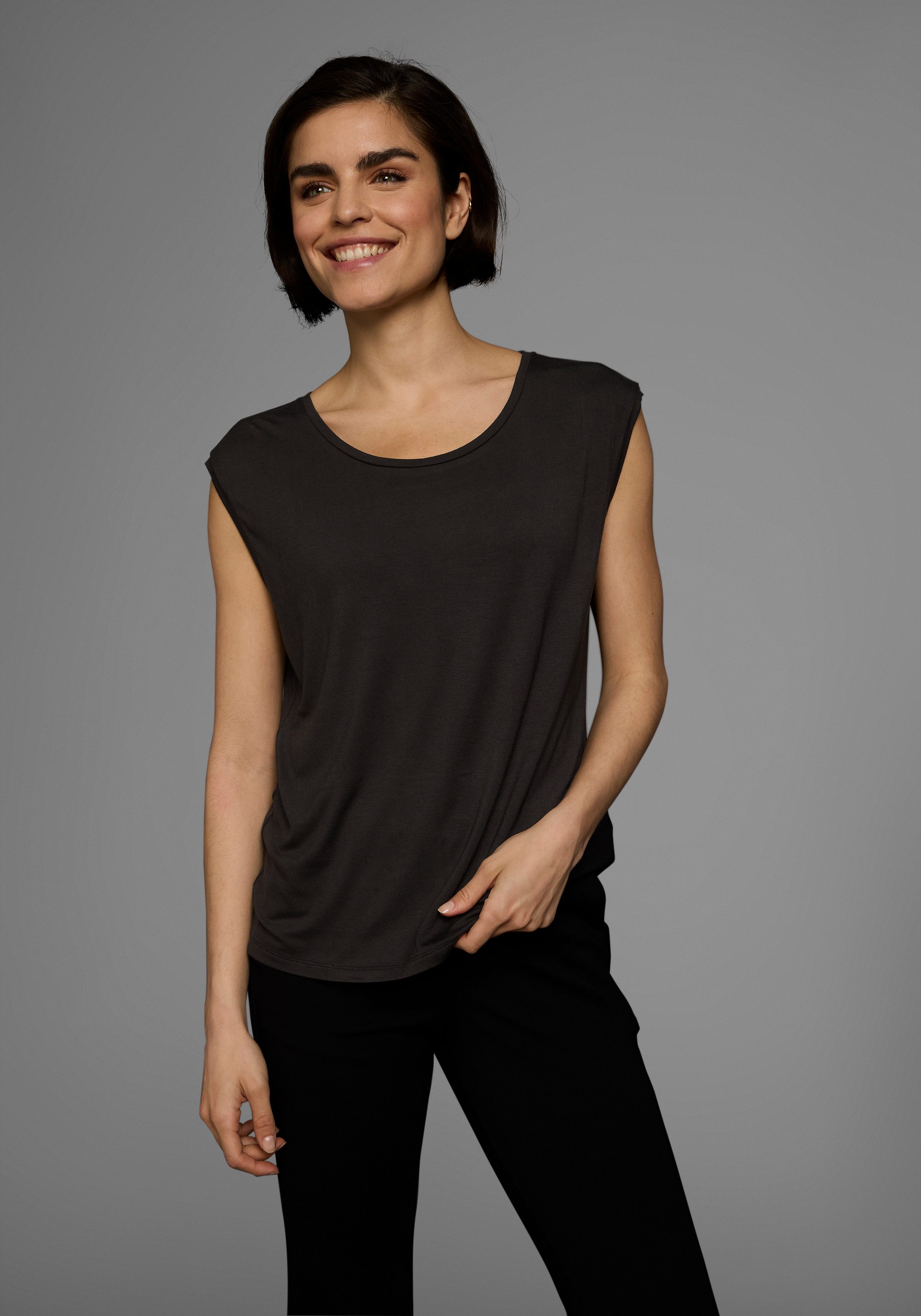 Laura Scott Top met afgeronde zoomafwerking (2 stuks)