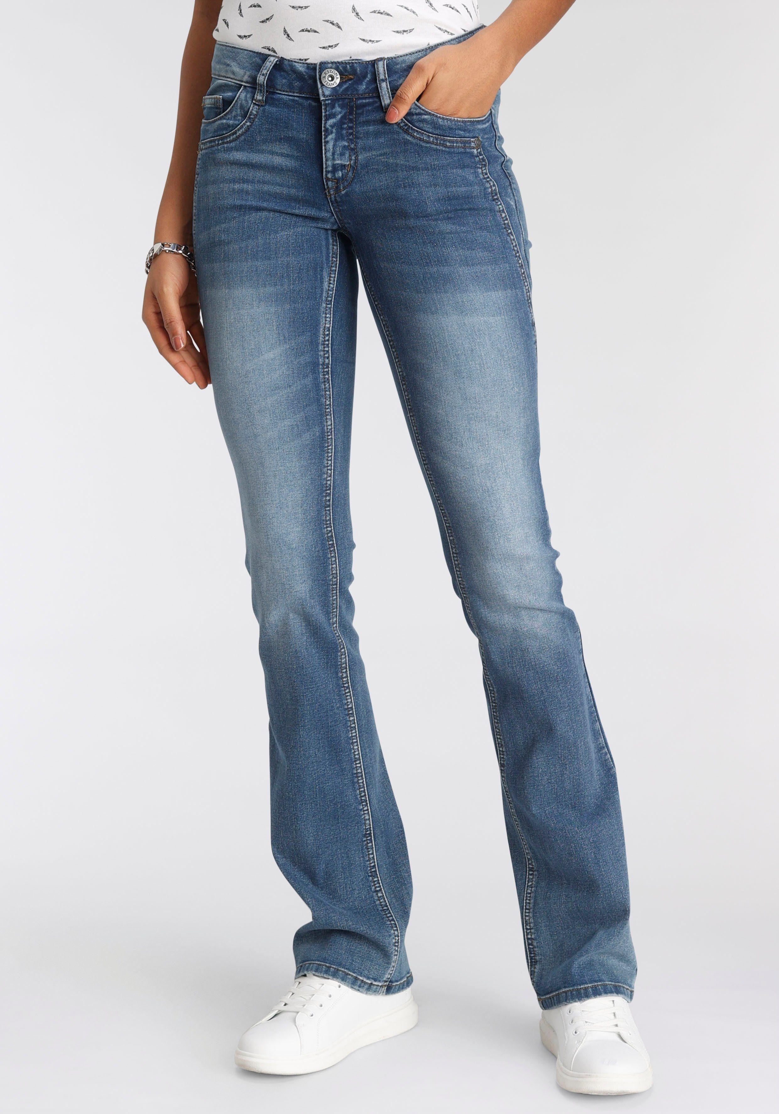 Arizona Bootcut jeans Met geren uitlopende pasvorm, lage taille, elastisch materiaal