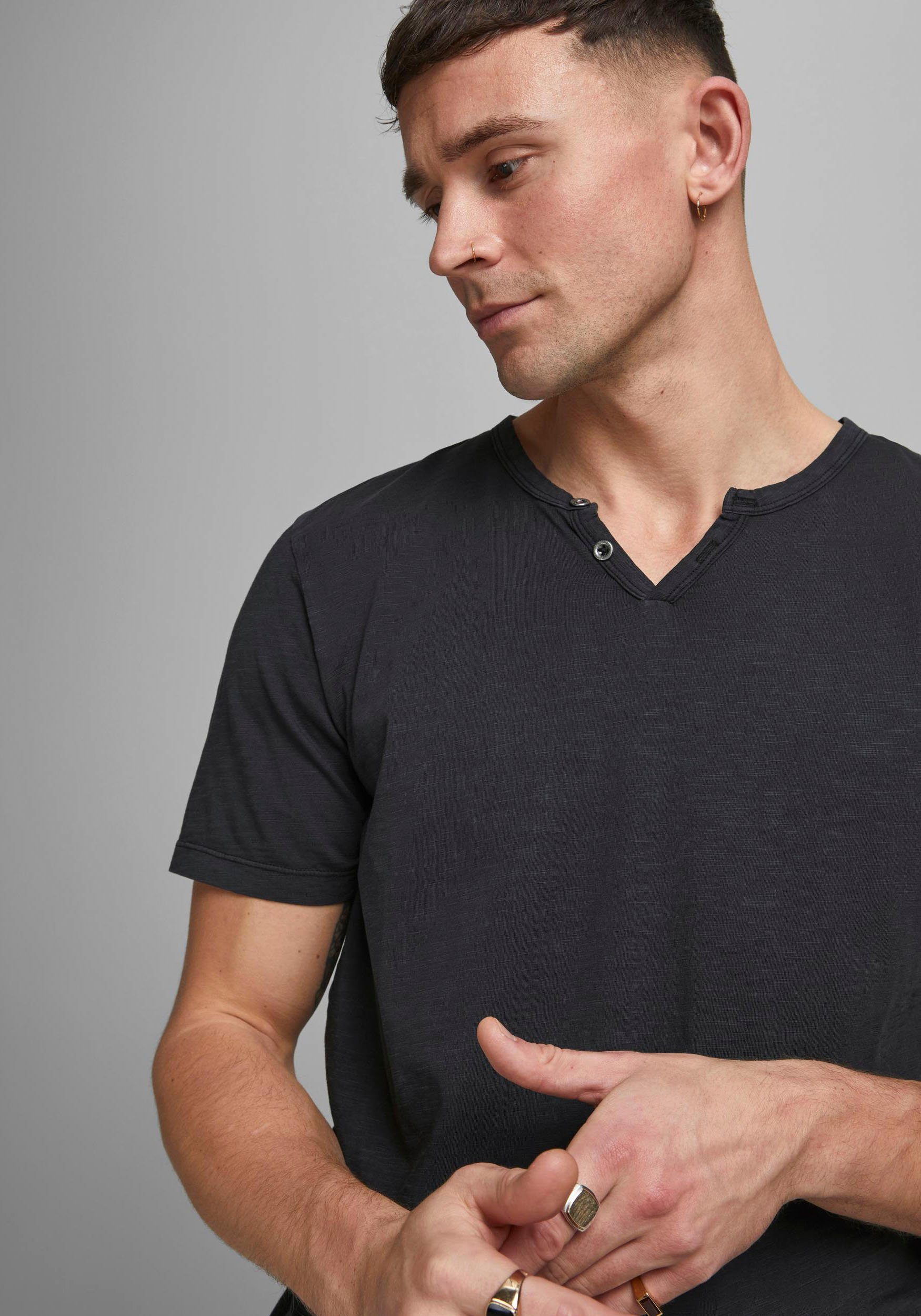 split neck tee