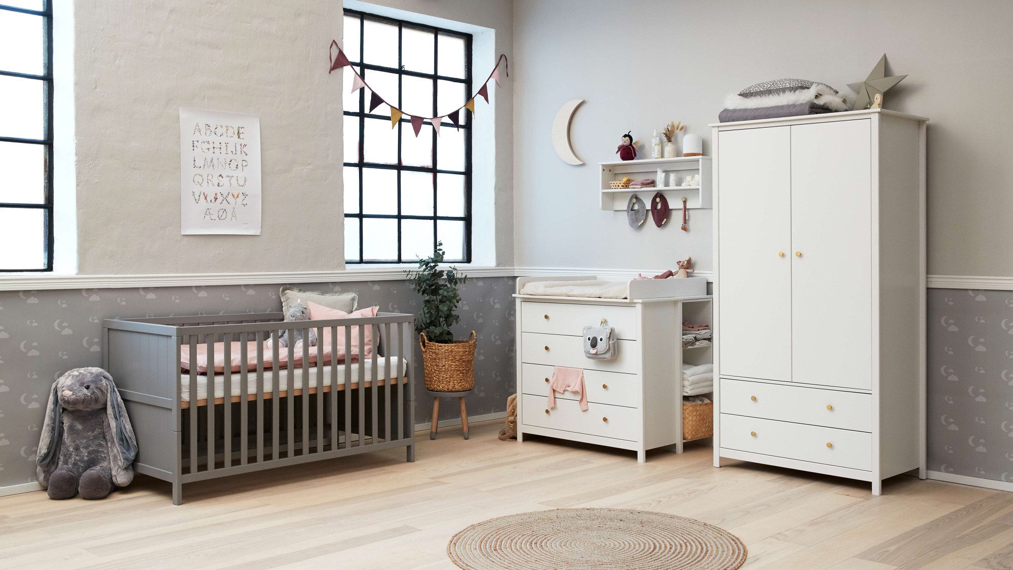 Thuka Wandplank Luna babyrek, wandplank, babykamer Kinderschap met messing knoppen. Oppervlak