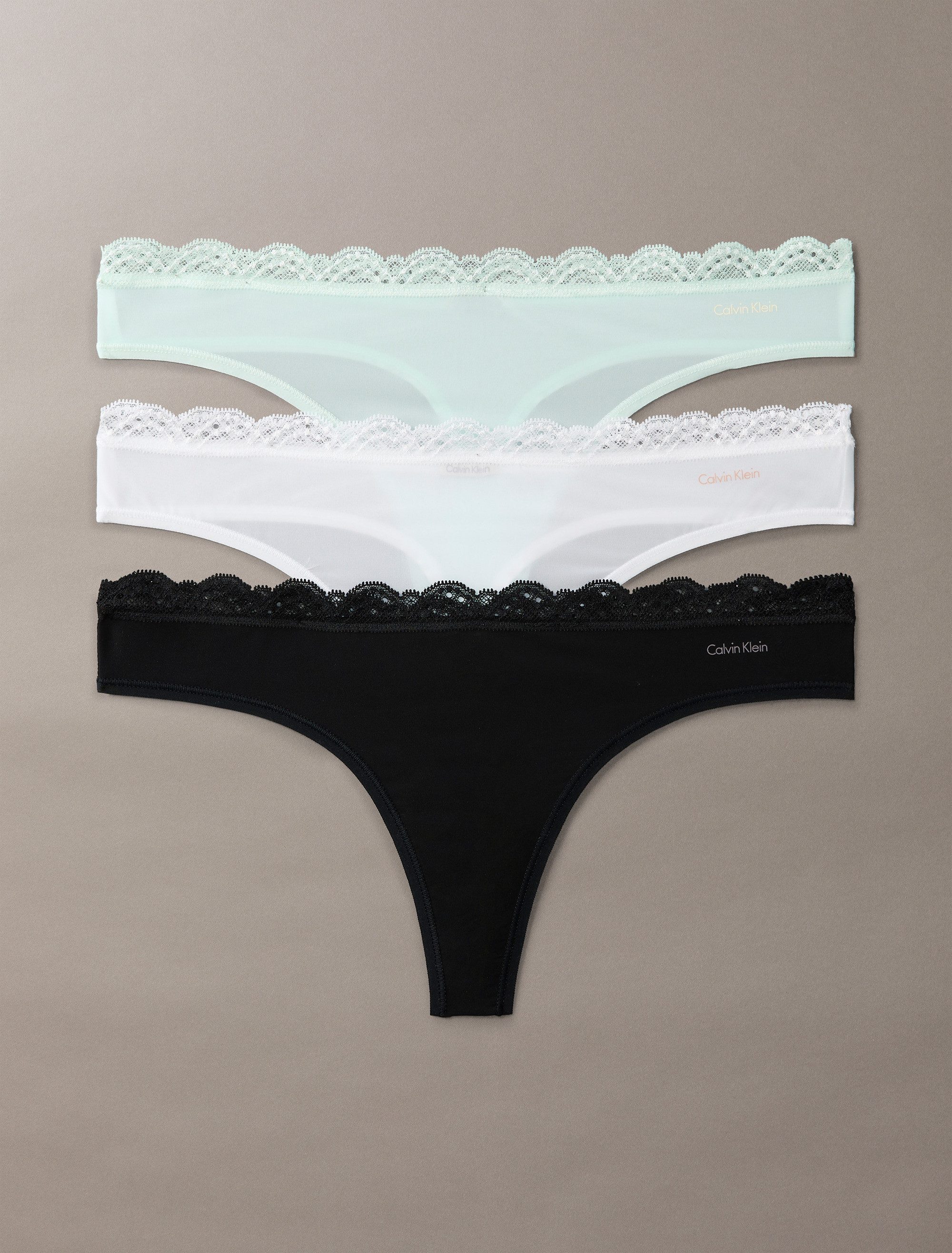 Calvin Klein String THONG 3PK met kant op de band (3 stuks)