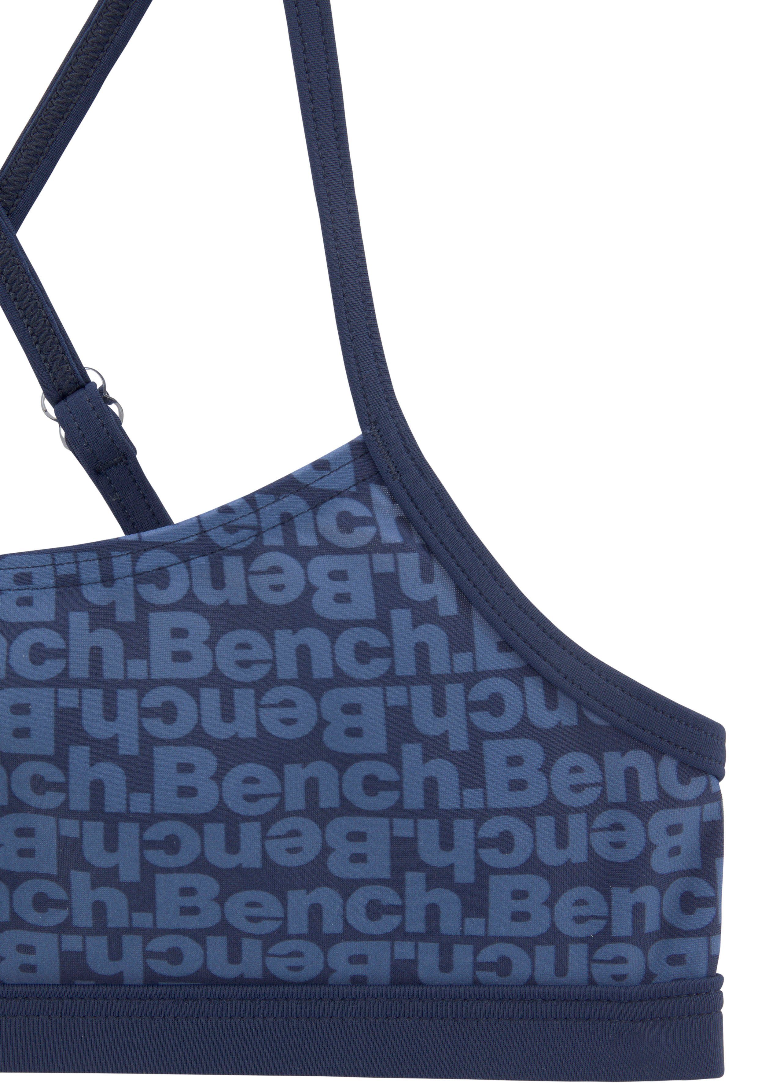 Bench. Bustierbikini in een sportief design