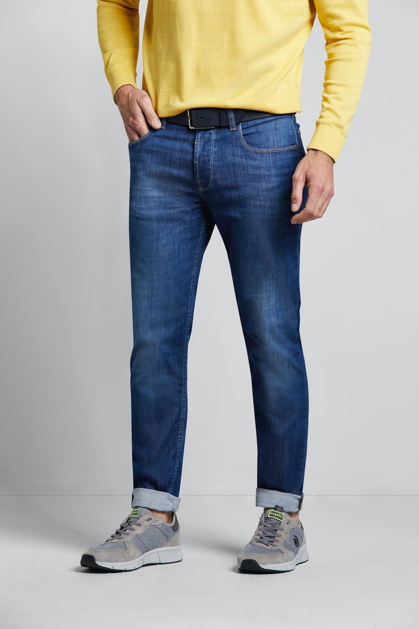 Bugatti 5-pocket jeans in used-wassing