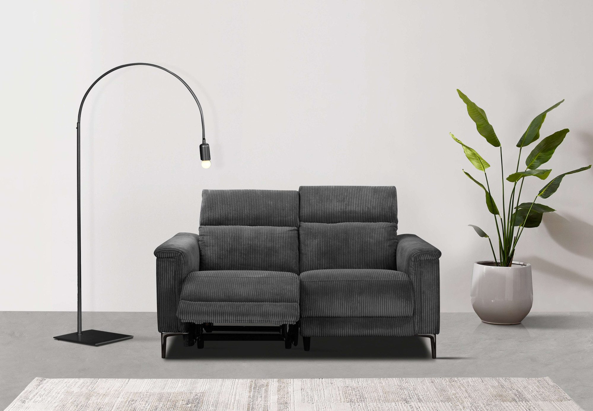 Places of Style 2-zitsbank Lund in Cord, met handmatige of elektrische