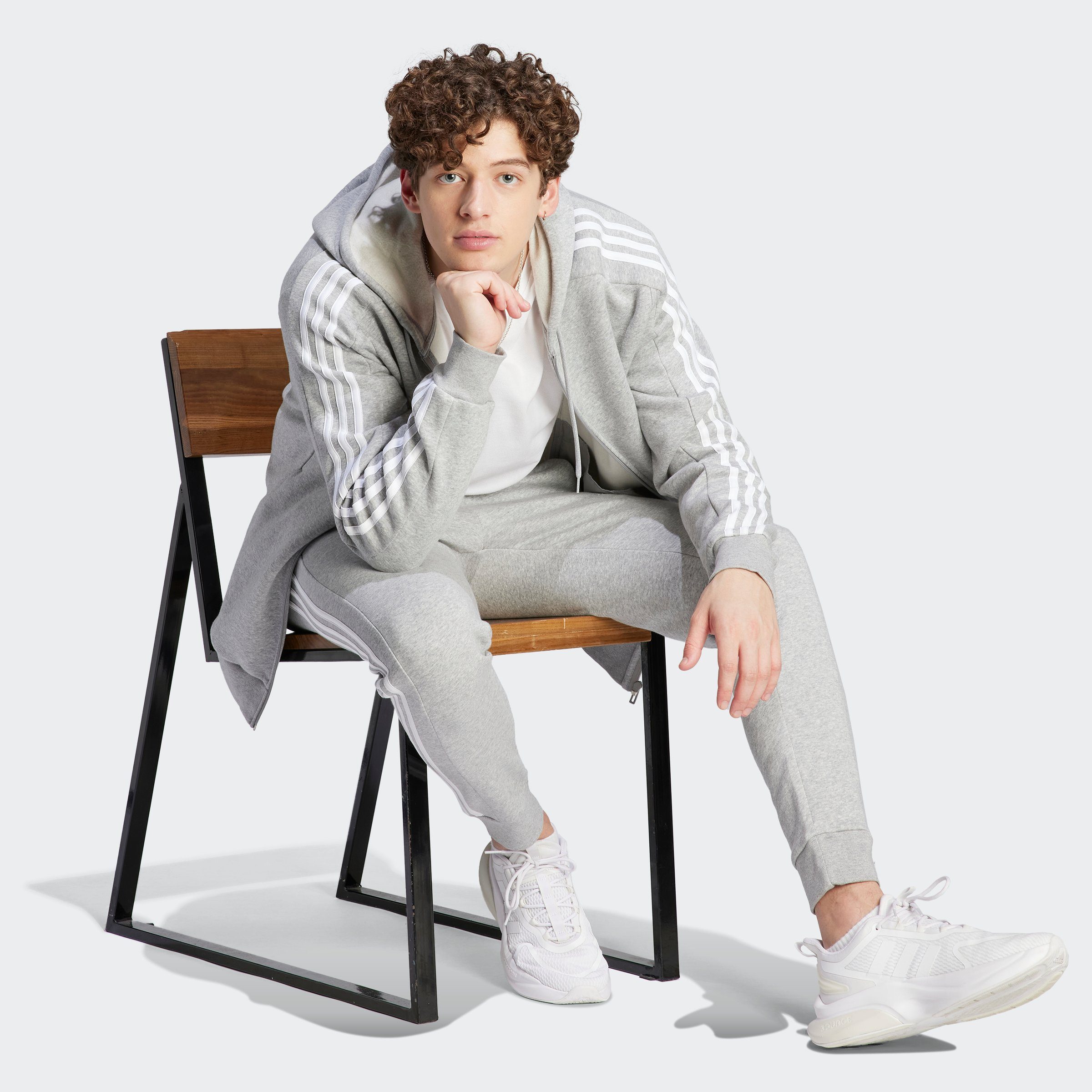 adidas Sportswear Capuchonsweatvest ESSENTIALS 3-STRIPES CAPUCHONJACK comfortabel materiaal van katoenmix (1-delig)