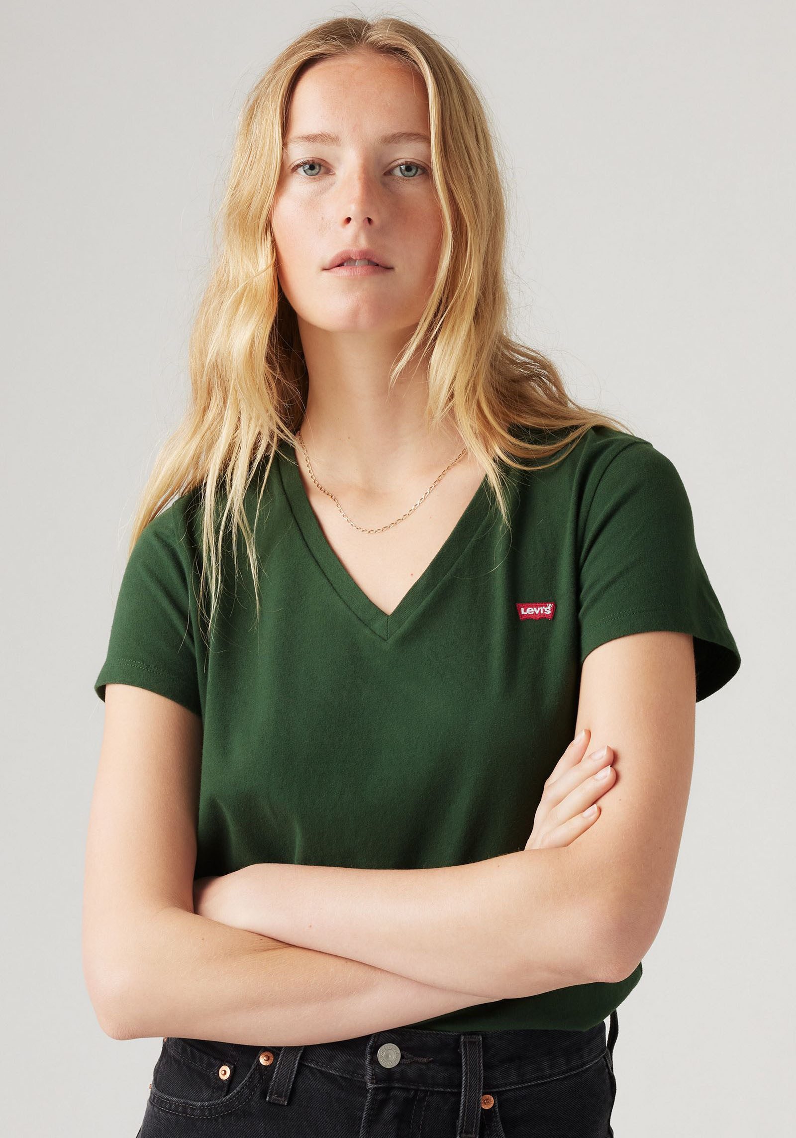Levi's® Shirt met V-hals Perfect Tee met klein batwing-logo