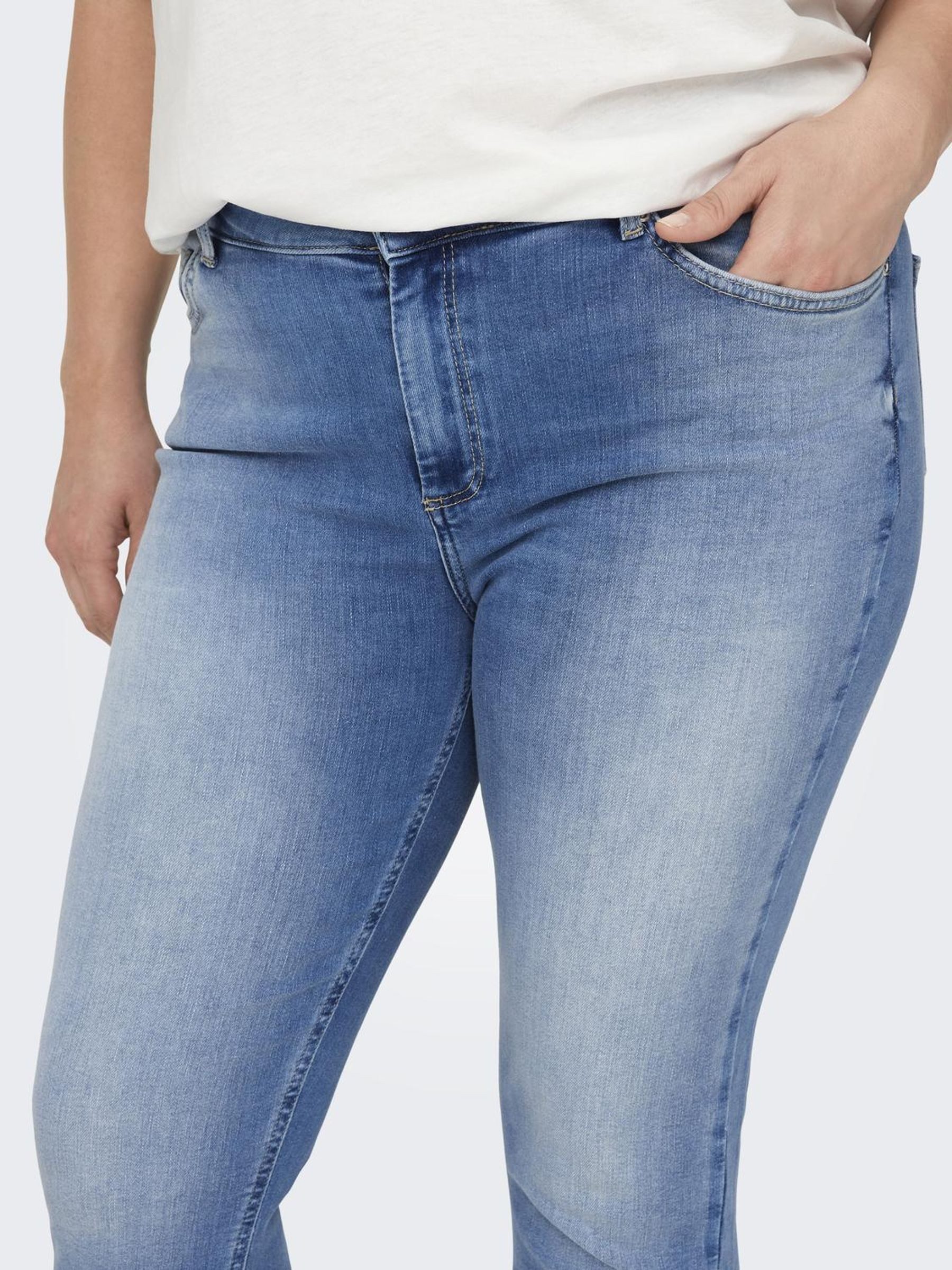 ONLY CARMAKOMA Capri jeans CARWILLY REG CAPRI
