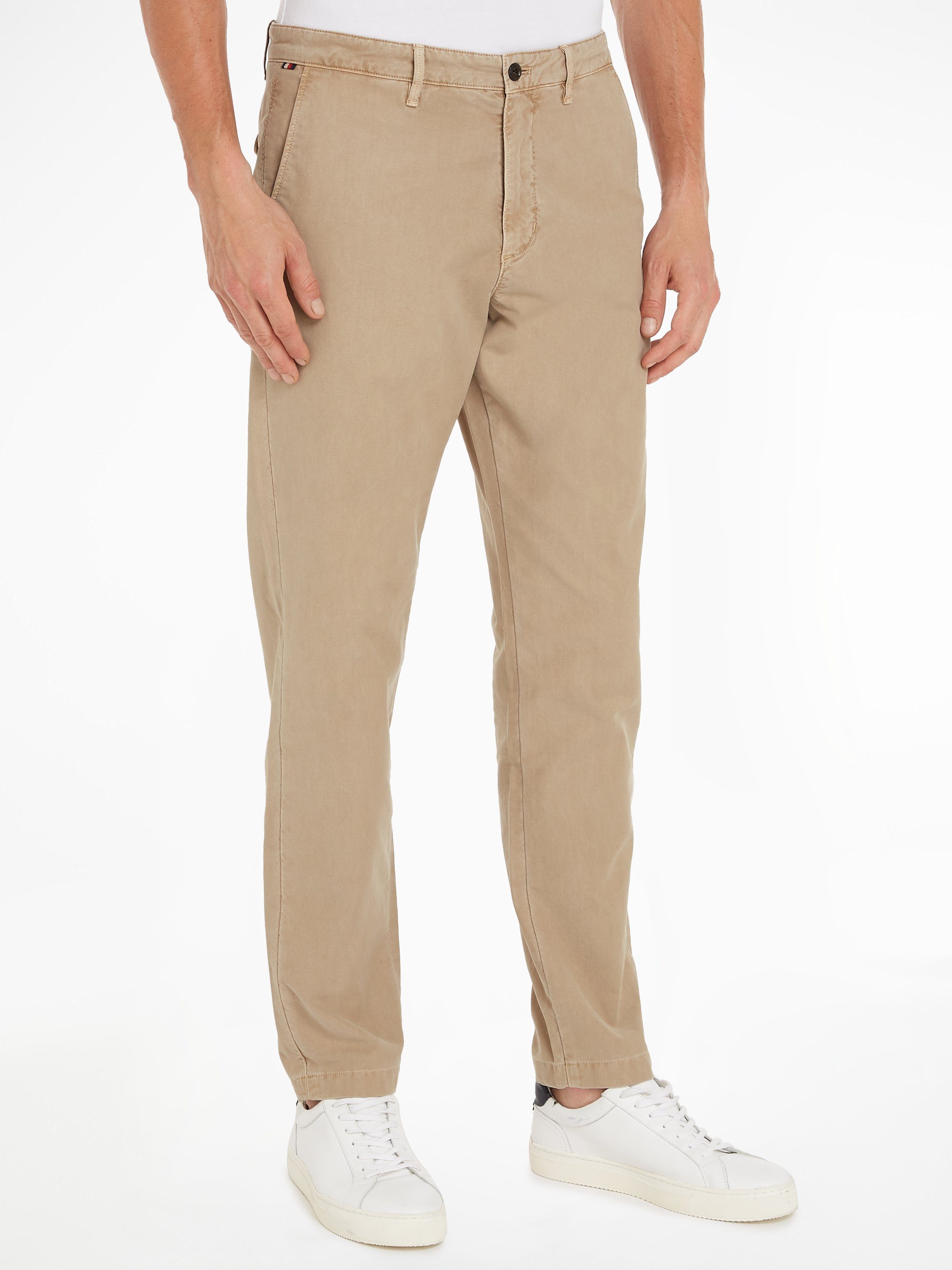 Tommy Hilfiger Chino CHELSEA GABARDINE GMD met logo borduursel op de achterzak