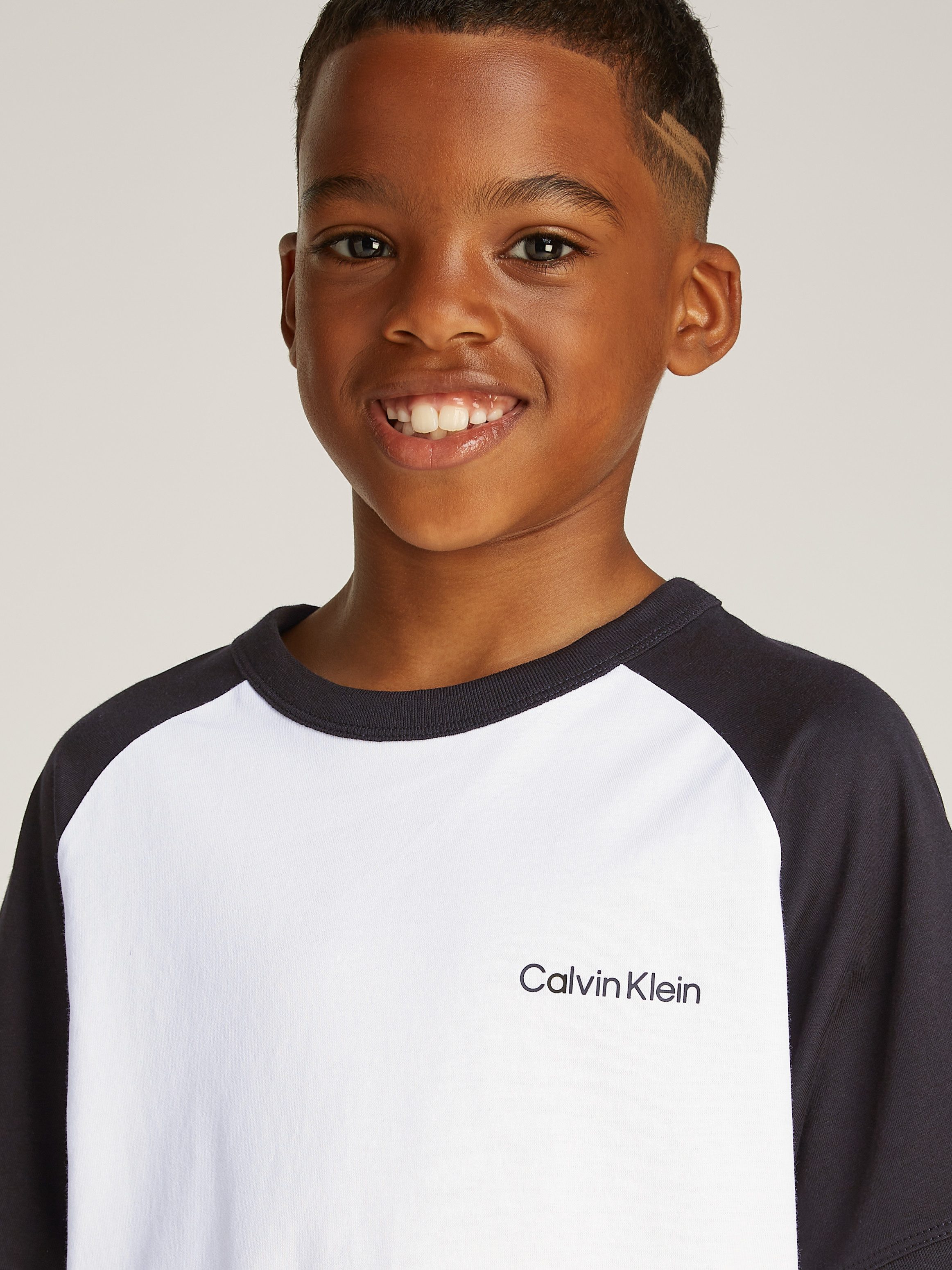 Calvin Klein Shirt met ronde hals COLOR BLOCK SS T-SHIRT voor kinderen tot 16 jaar met logo-opdruk