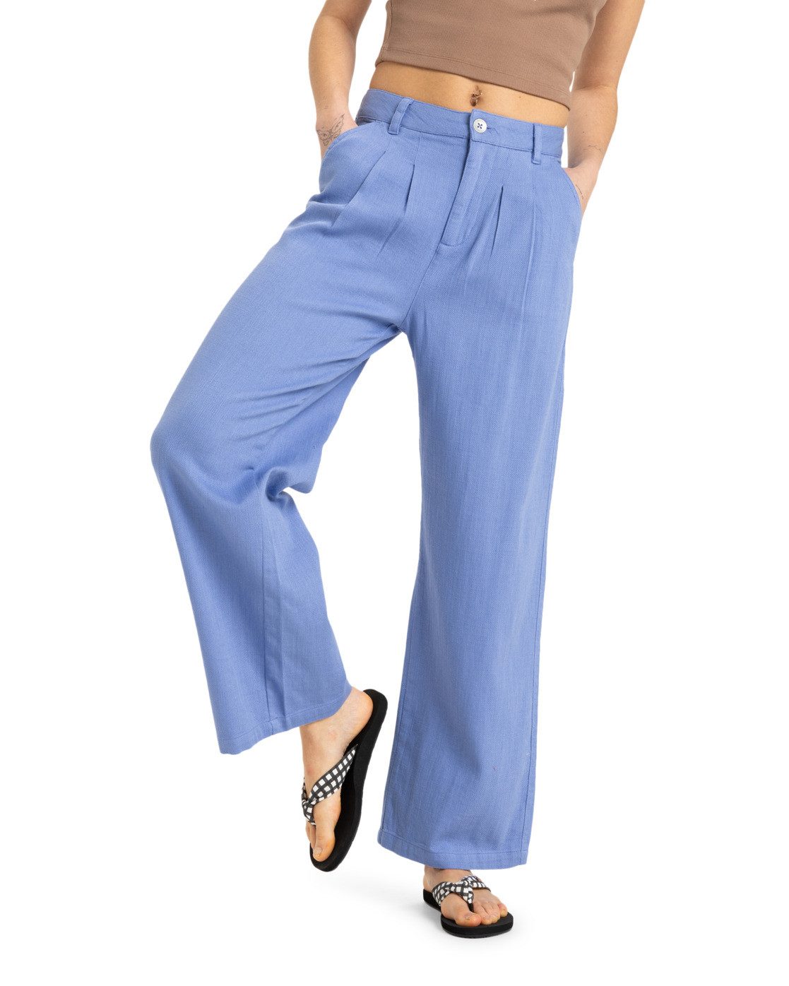 Roxy Chino Attractive Light