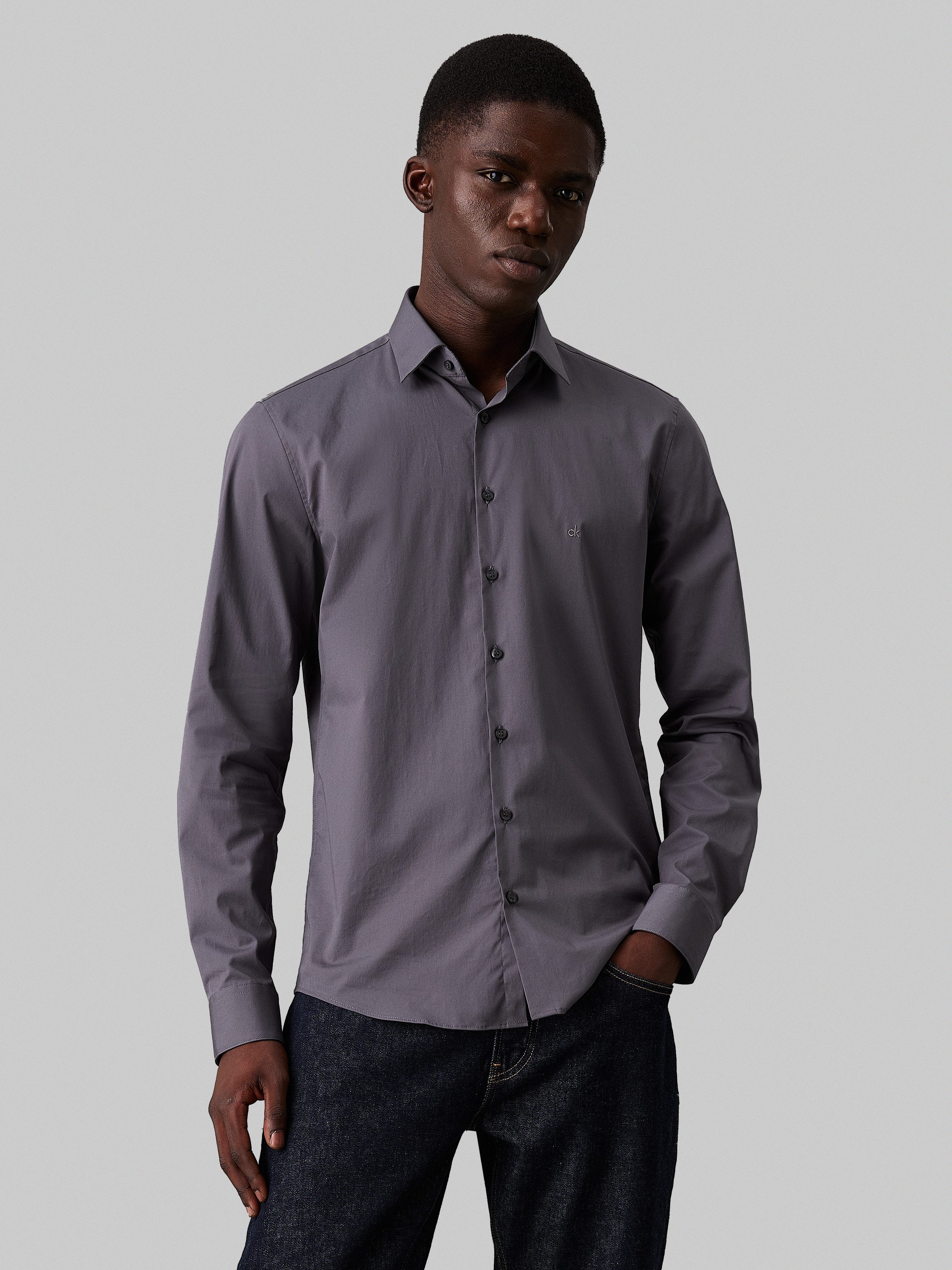 Calvin Klein Businessoverhemd POPLIN STRETCH SLIM SHIRT met kent-kraag logoprint op borsthoogte