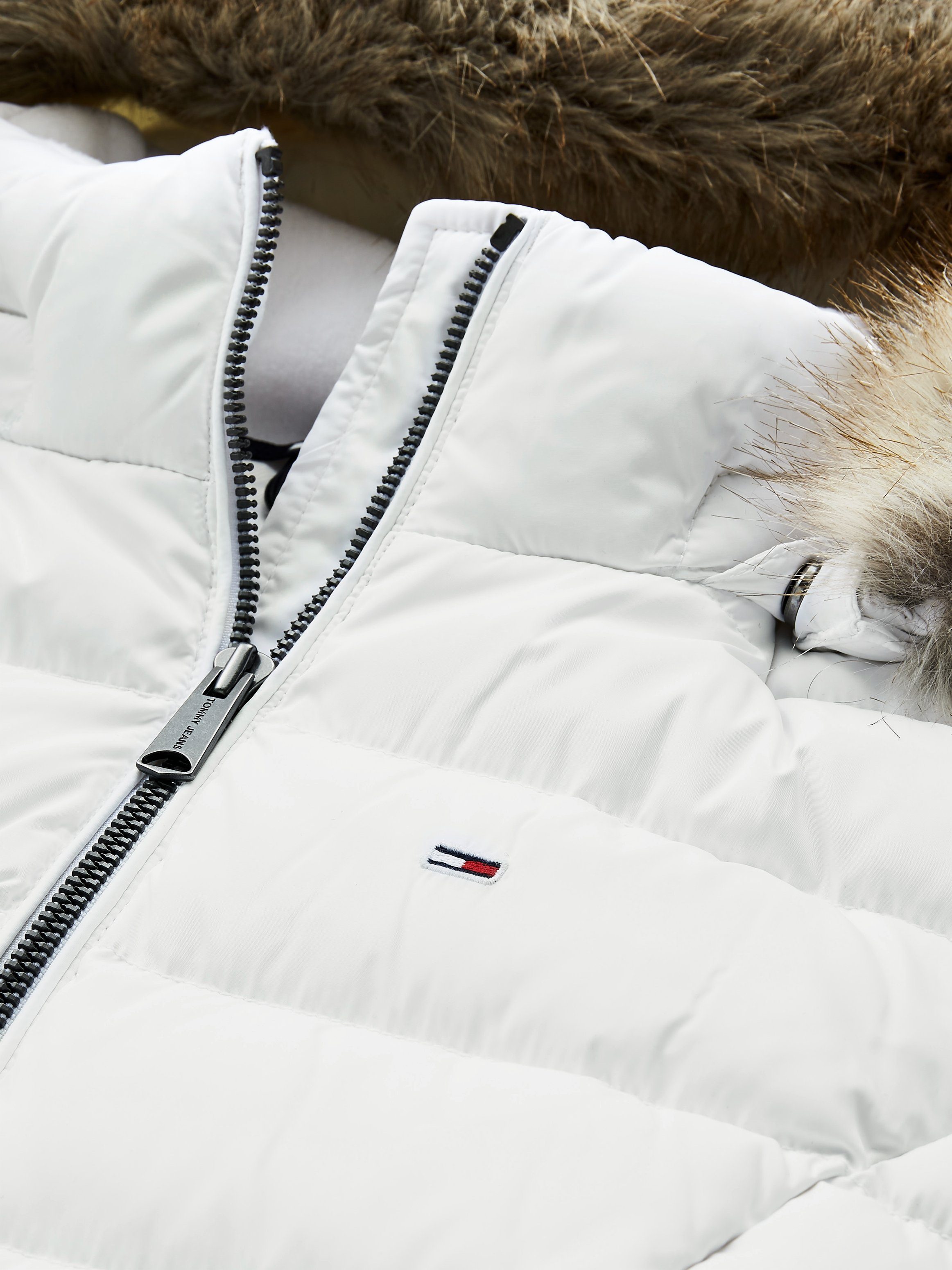 TOMMY JEANS Donsjack BASIC HOODED DOWN JACKET met imitatiebont aan de capuchon & tommy jeans-merklabel