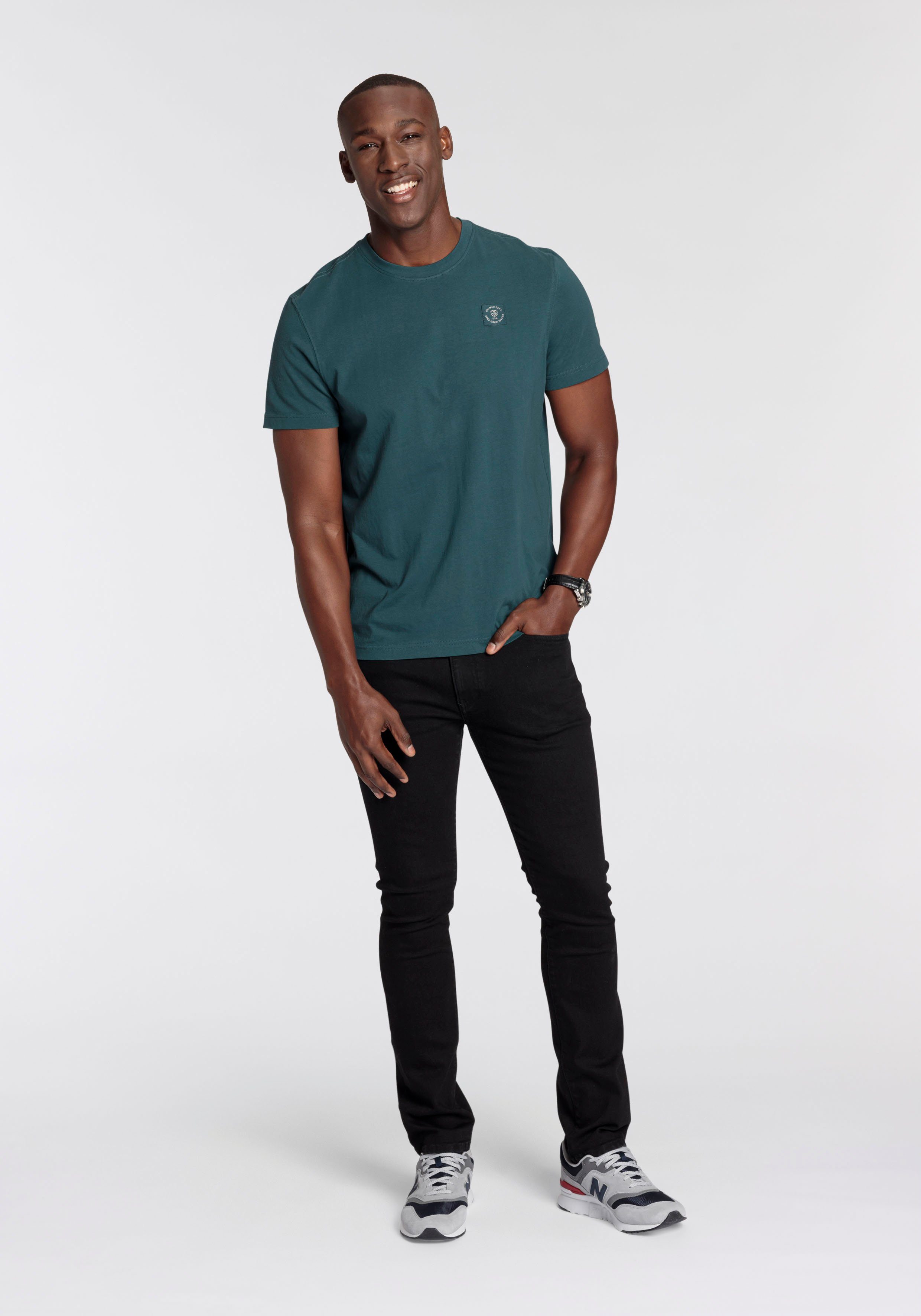 DELMAO Shirt met ronde hals Korte mouw, regular fit, basic, van 100% katoen