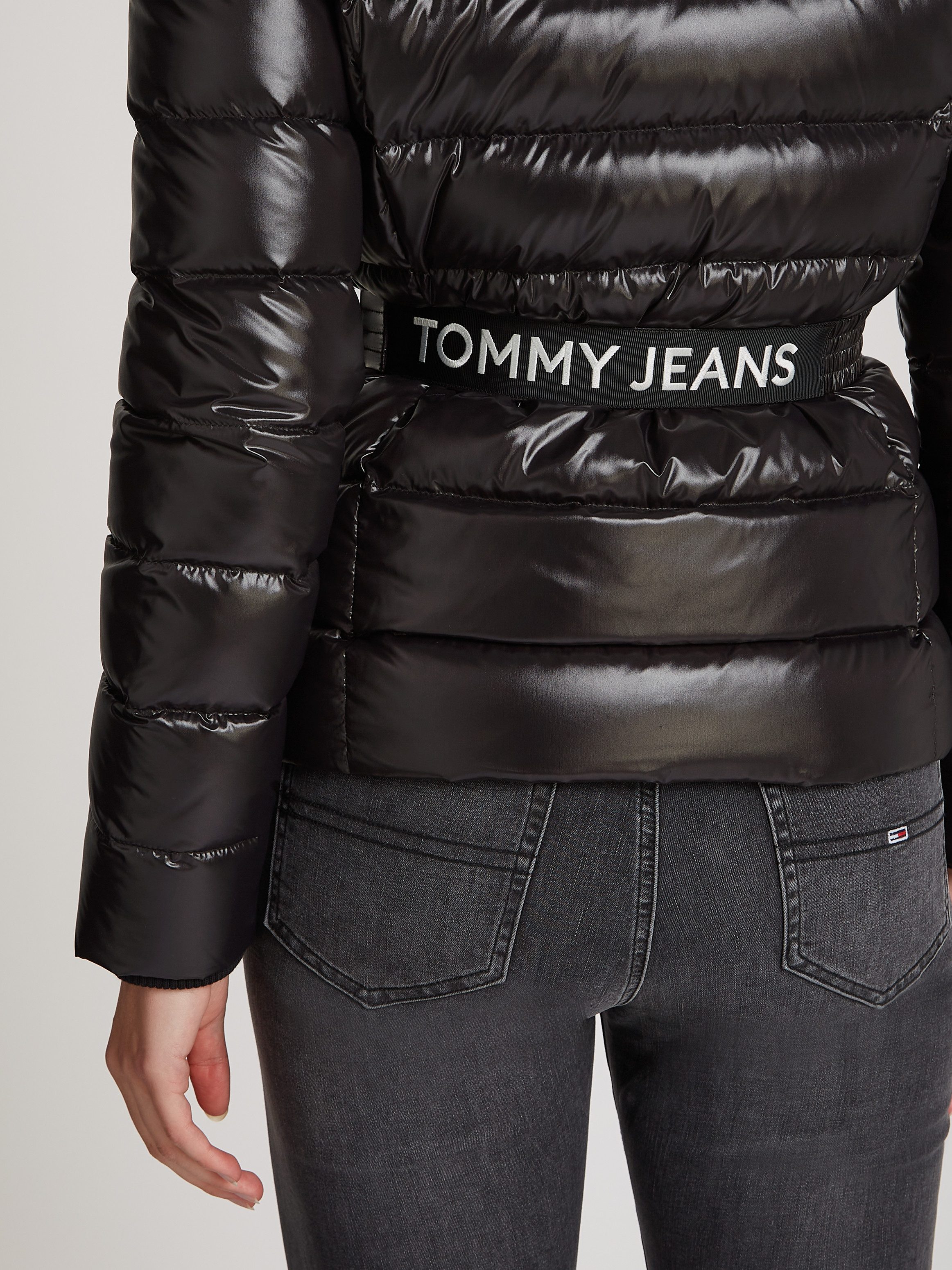 TOMMY JEANS Gewatteerde jas TJW BRANDED BELT DOWN JACKET