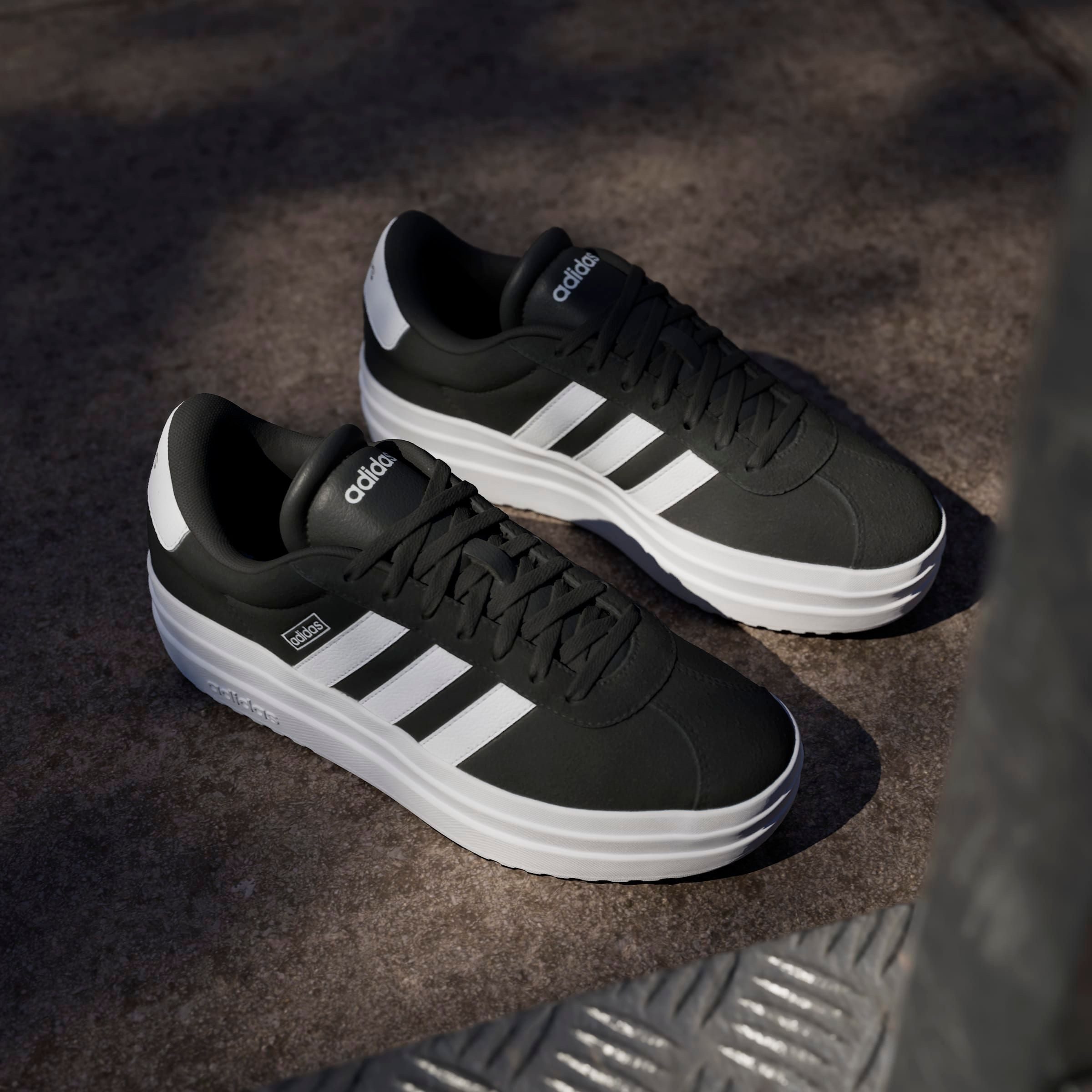 adidas Sportswear Sneakers VL COURT BOLD Design in de voetsporen van de adidas Gazelle Bold