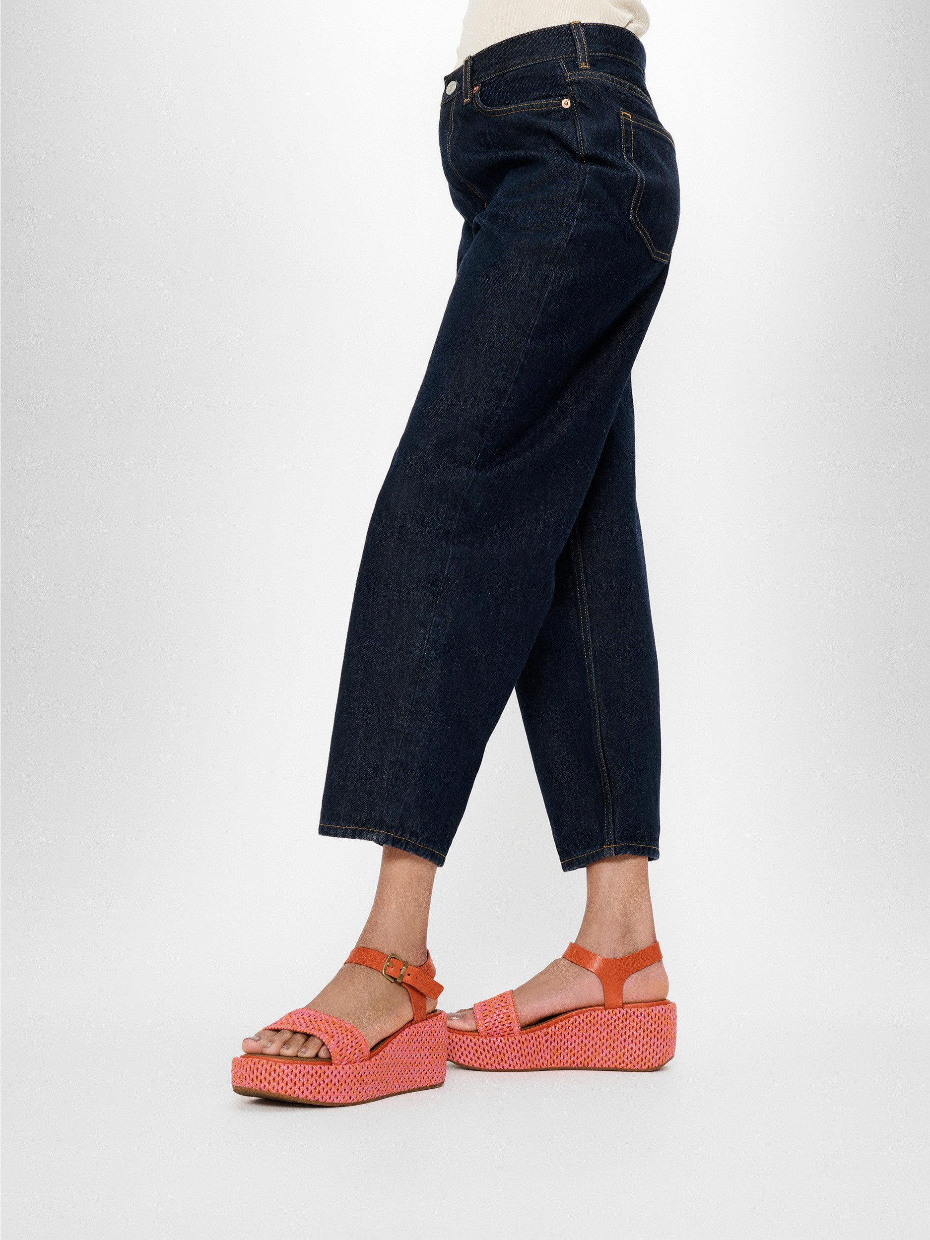 Fitflop Sleehaksandaaltjes PLATFFORMS WOVEN WEDGE , plateau sandaal, zomerschoen in verfijnde uitstraling