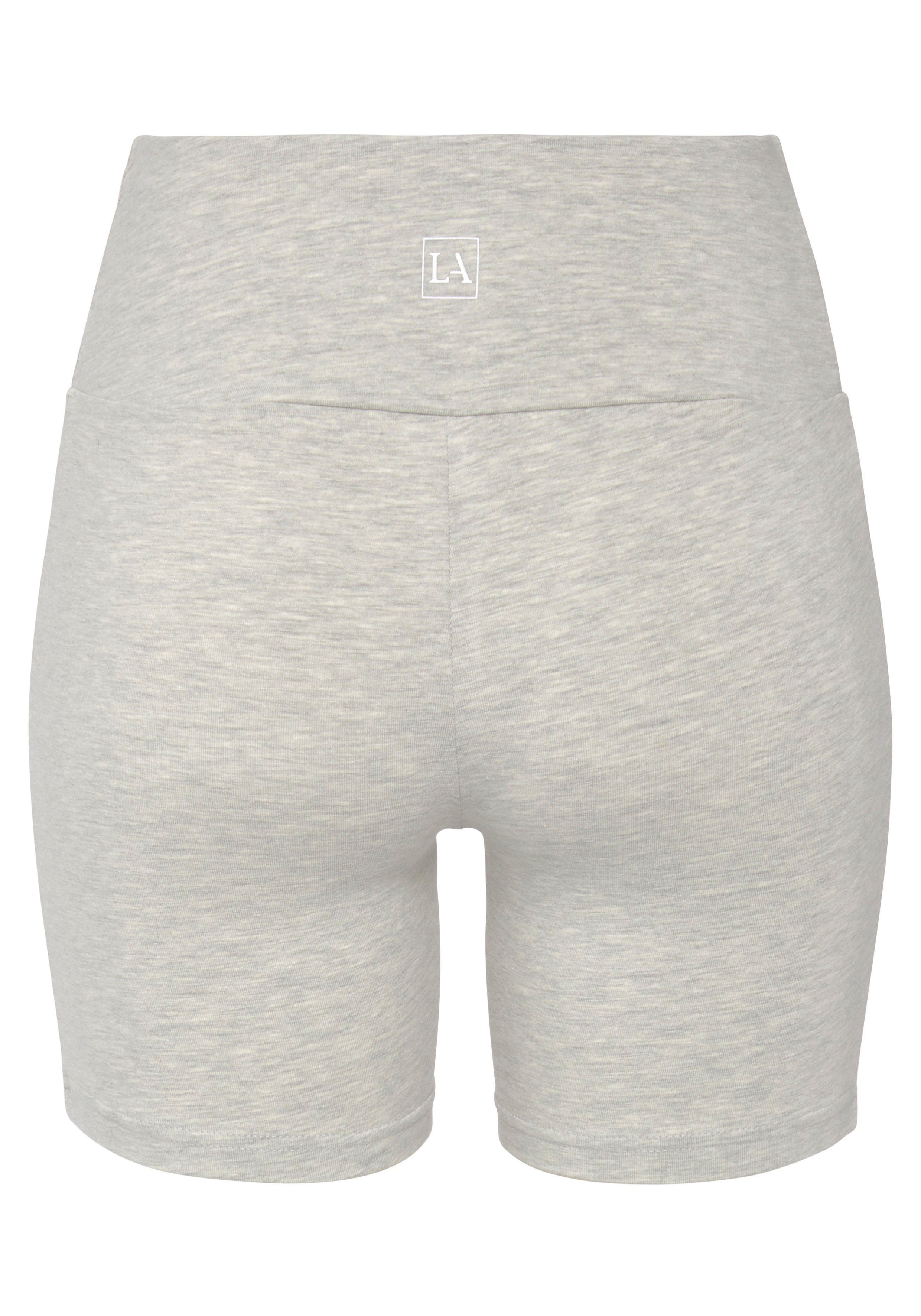 Lascana Short met brede boord en logoprint