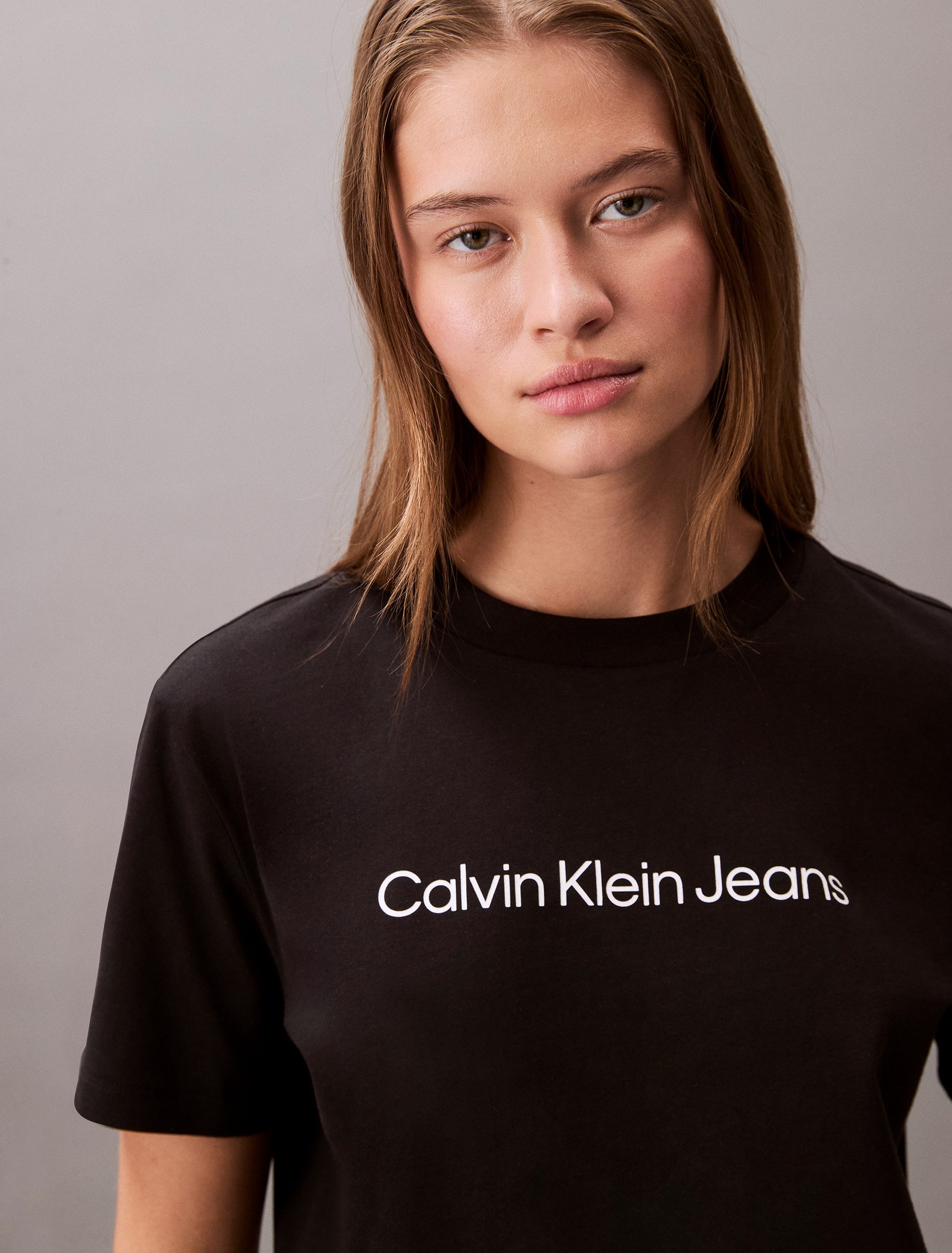 Calvin Klein T-shirt A- INST. LOGO CLASSIC TEE SS