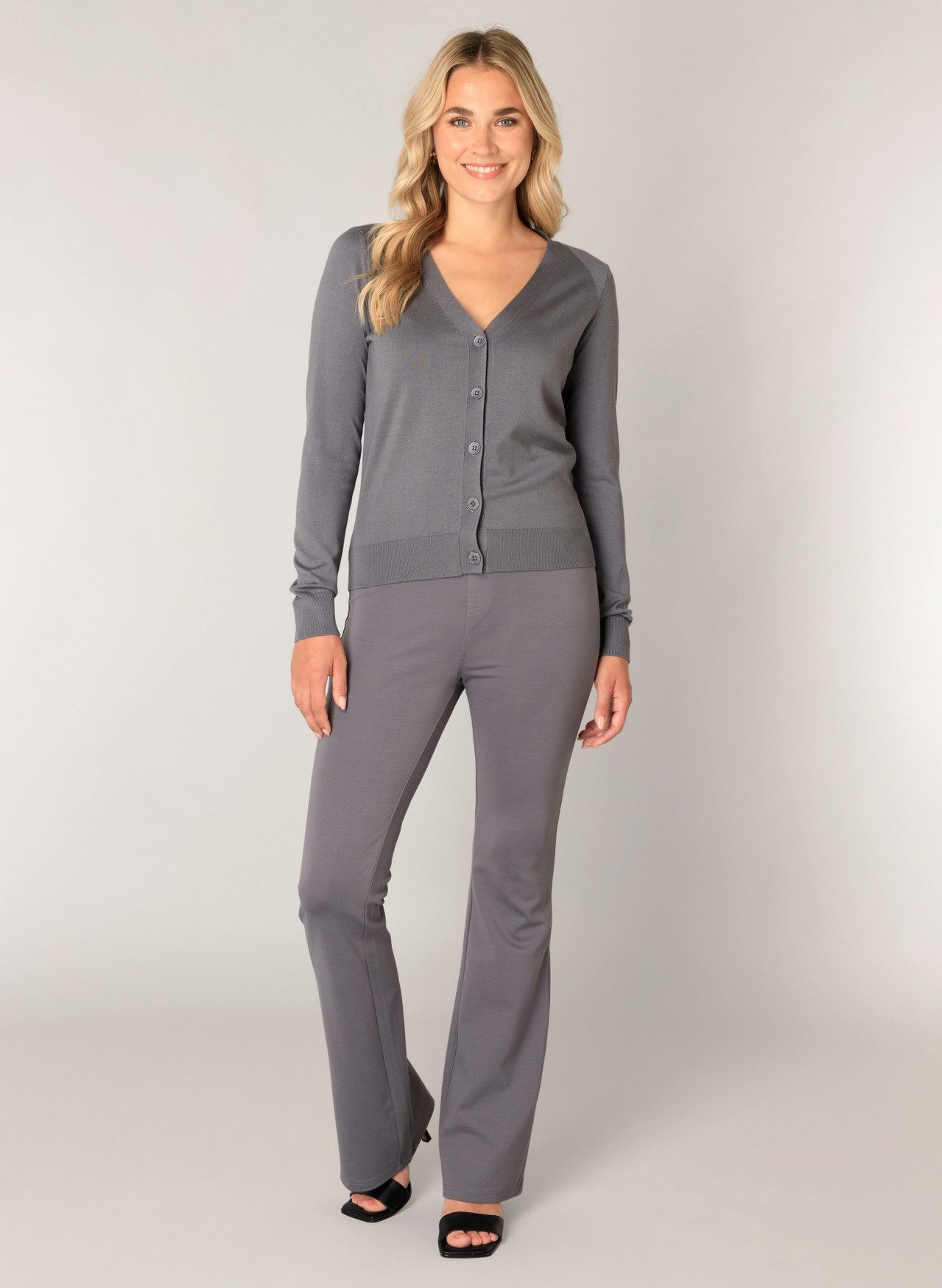 Base Level Vest Yvon