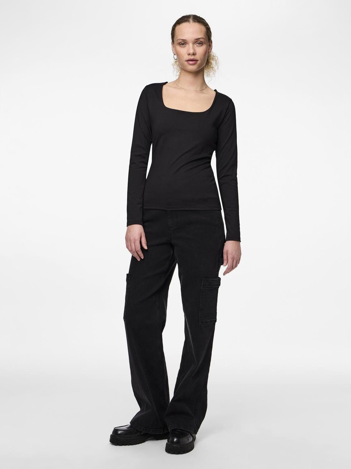 pieces Shirt met lange mouwen PCNEJA LS REVERSIBLE TOP NOOS EXP BC 2-in-1 omkeerbaar 2 uitsnedevarianten