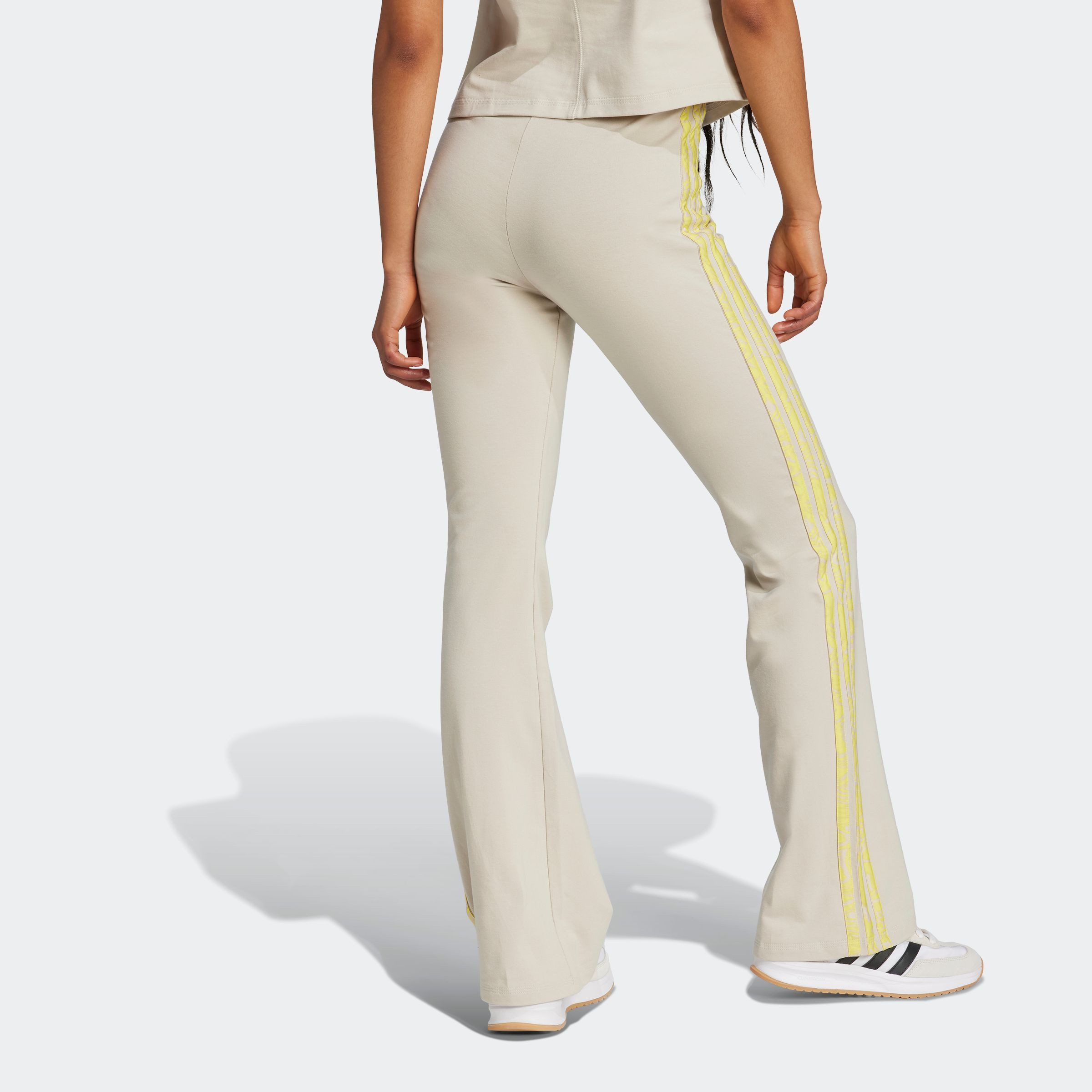 adidas Sportswear Trainingstights W AOP FLARE LEG (1-delig)