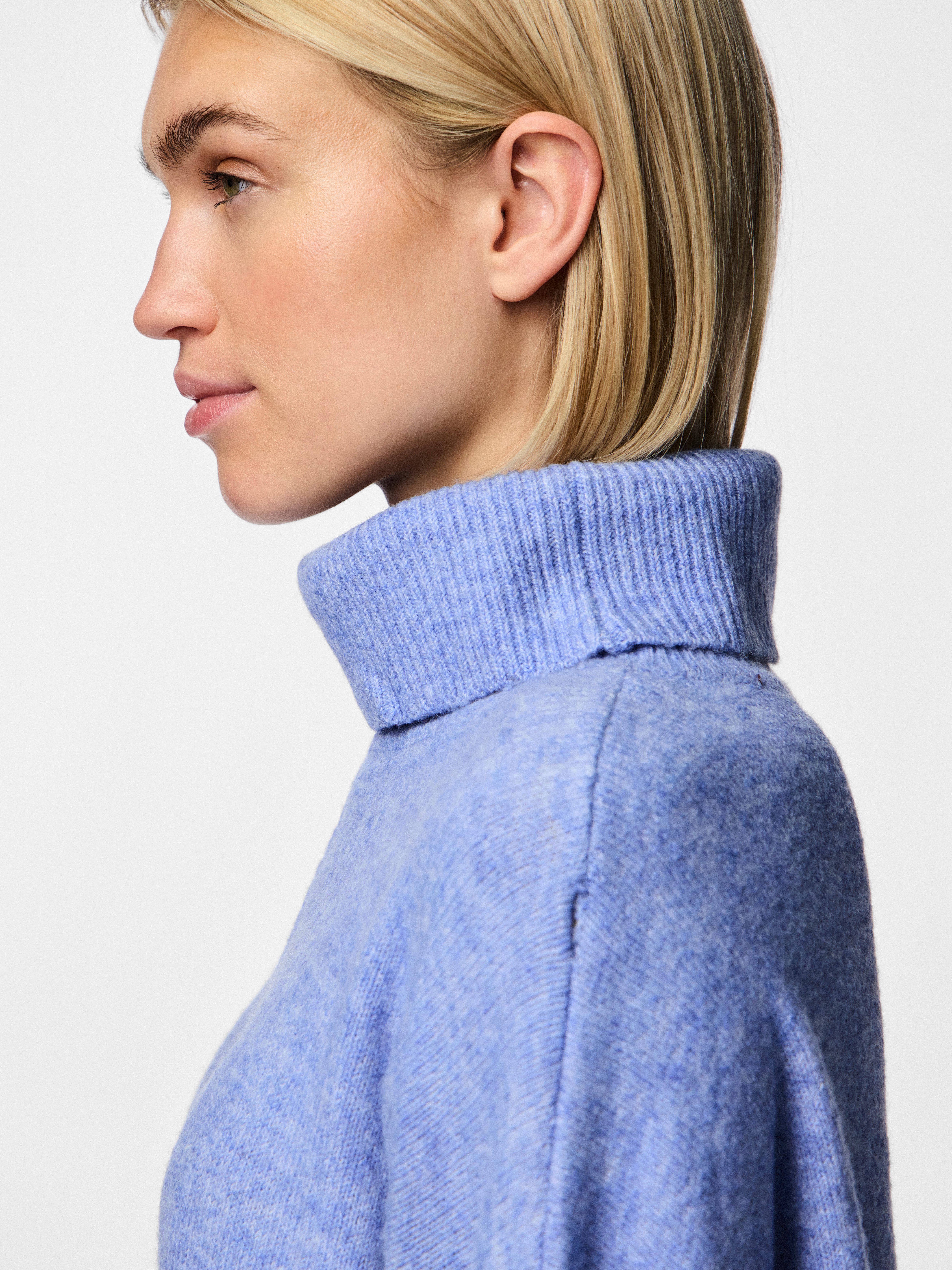 pieces Coltrui PCMALOU LS ROLLNECK KNIT NOOS BC