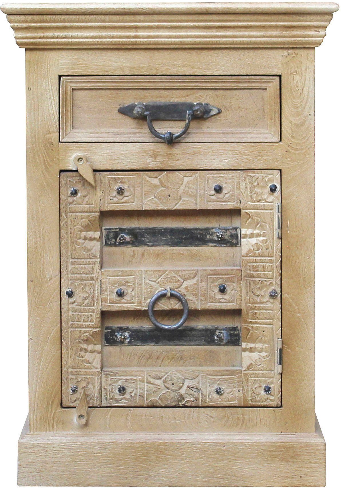 SIT Kast Daipur met luxueus houtsnijwerk