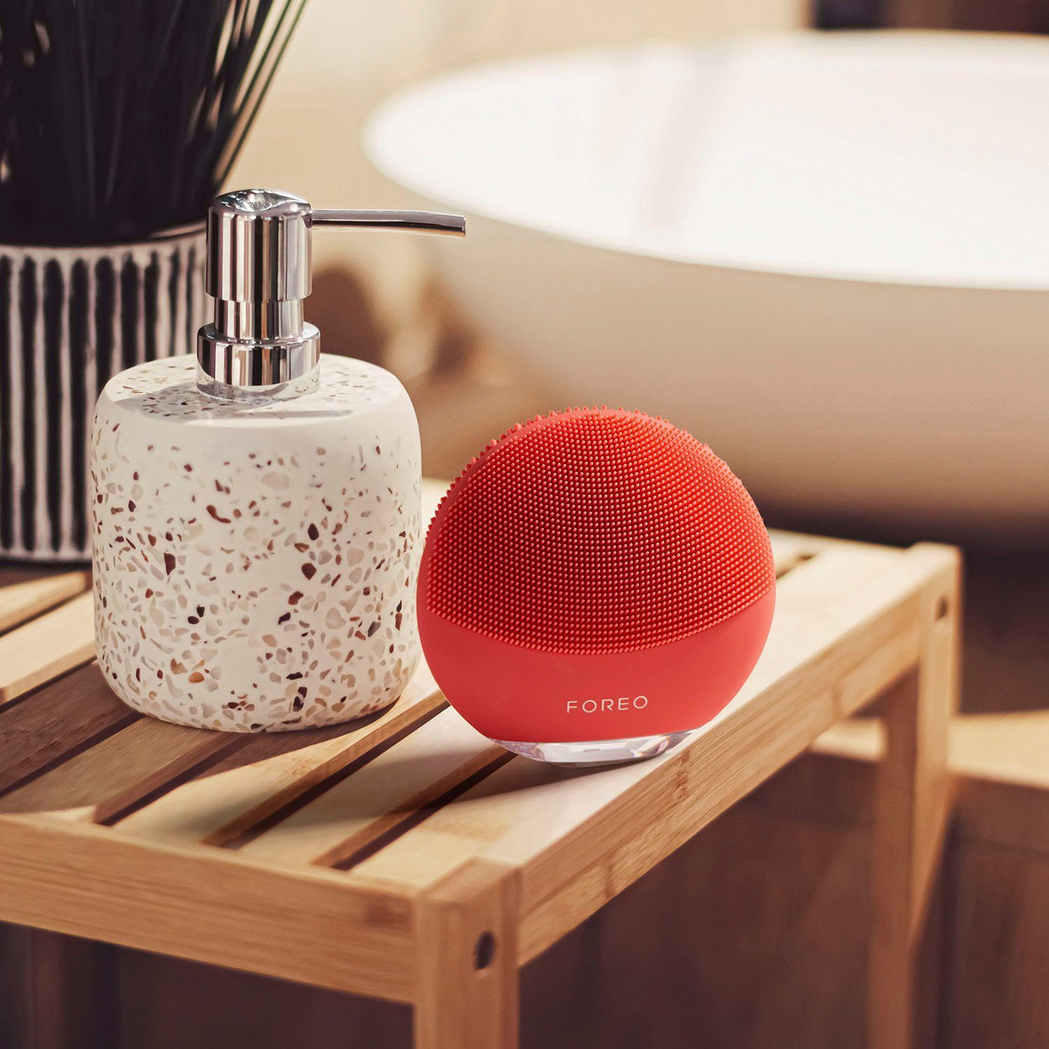 FOREO Elektrische gezichtsreinigingsborstel LUNA™ 4 mini