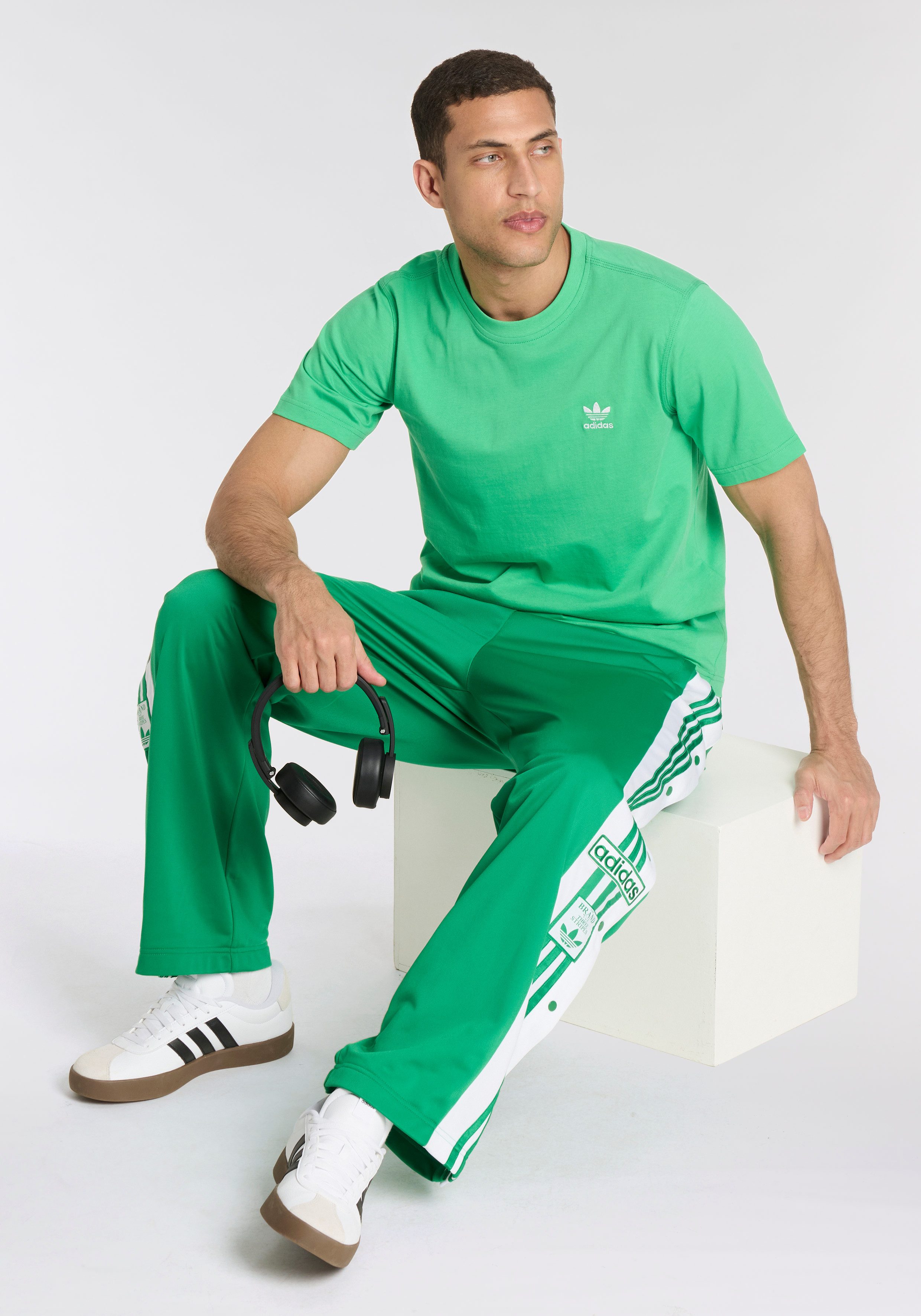 adidas Originals T-shirt TREFOIL ESS TEE drie-strepen essentials shirt met trefoil-logo