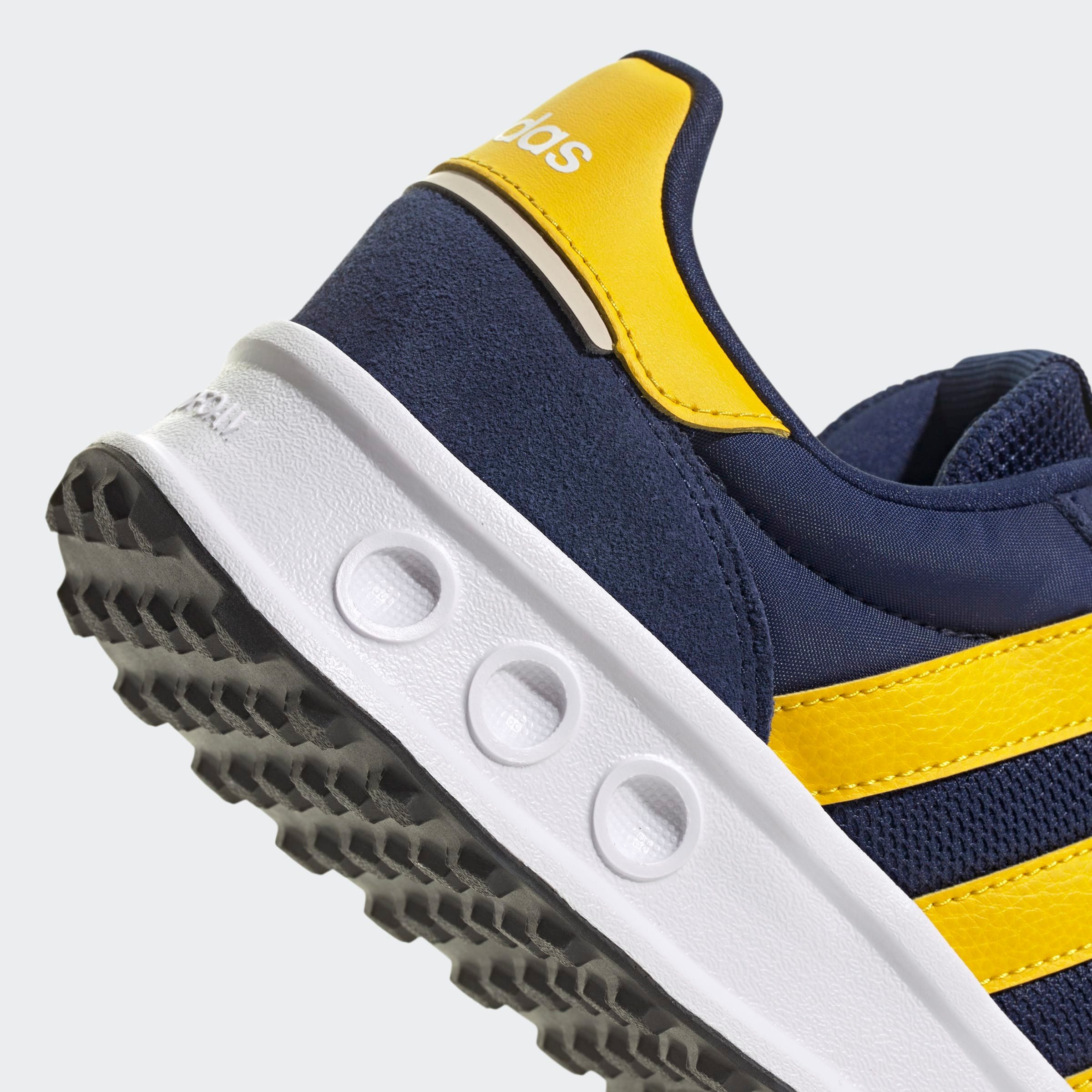 adidas Sportswear Sneakers RUN 84 geïnspireerd door het ontwerp van de adidas la trainer