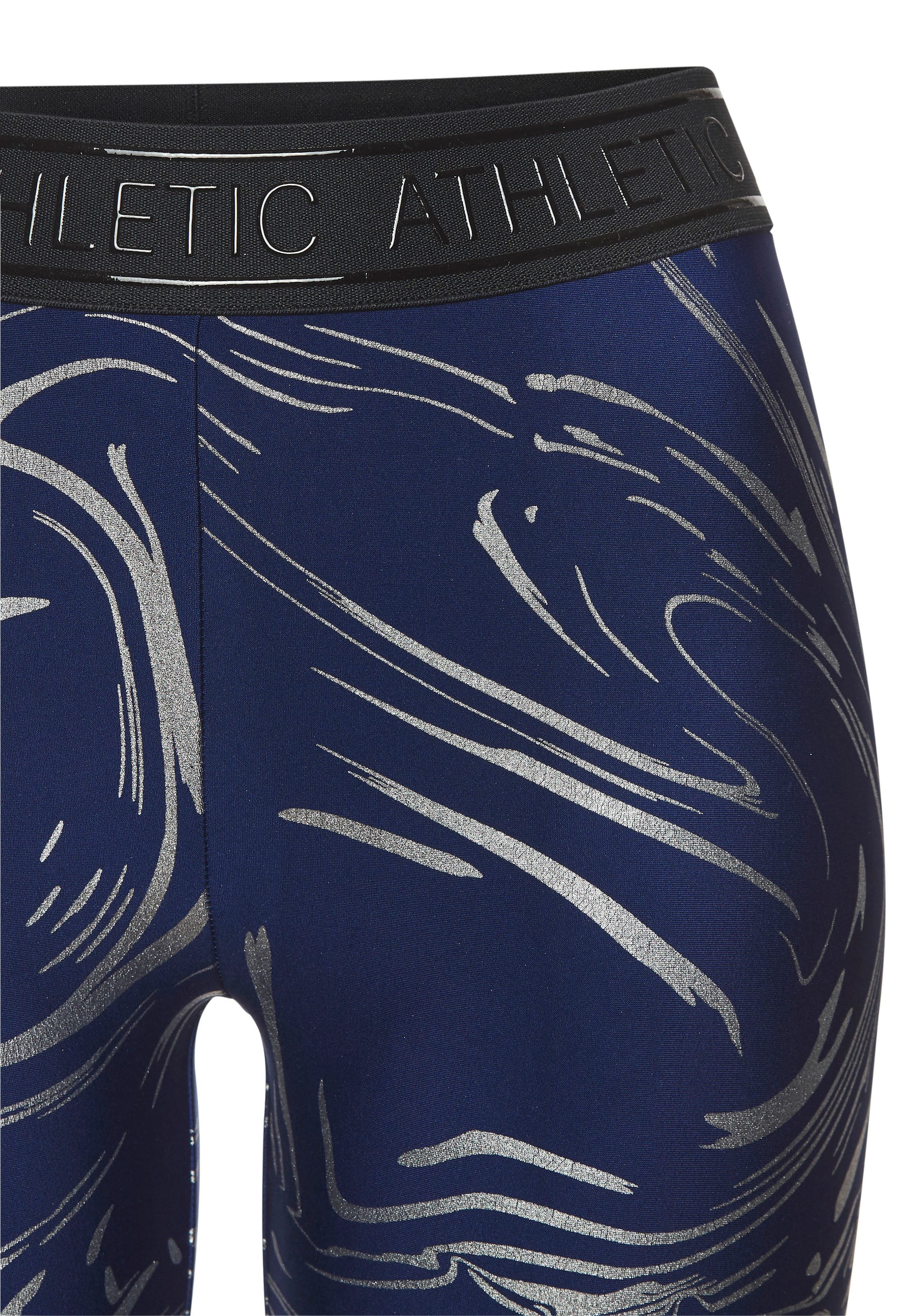 active by Lascana Functionele short FIETSBROEKJE met glanzende 3d-opdruk in de taille