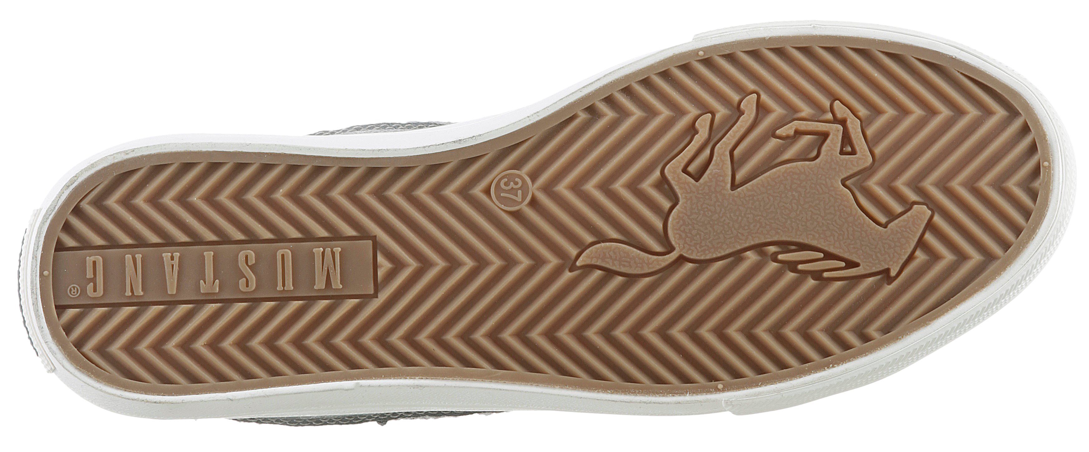 Mustang Shoes Veterschoenen high top sneakers, vrijetijdsschoen met stijlvolle textielinzet