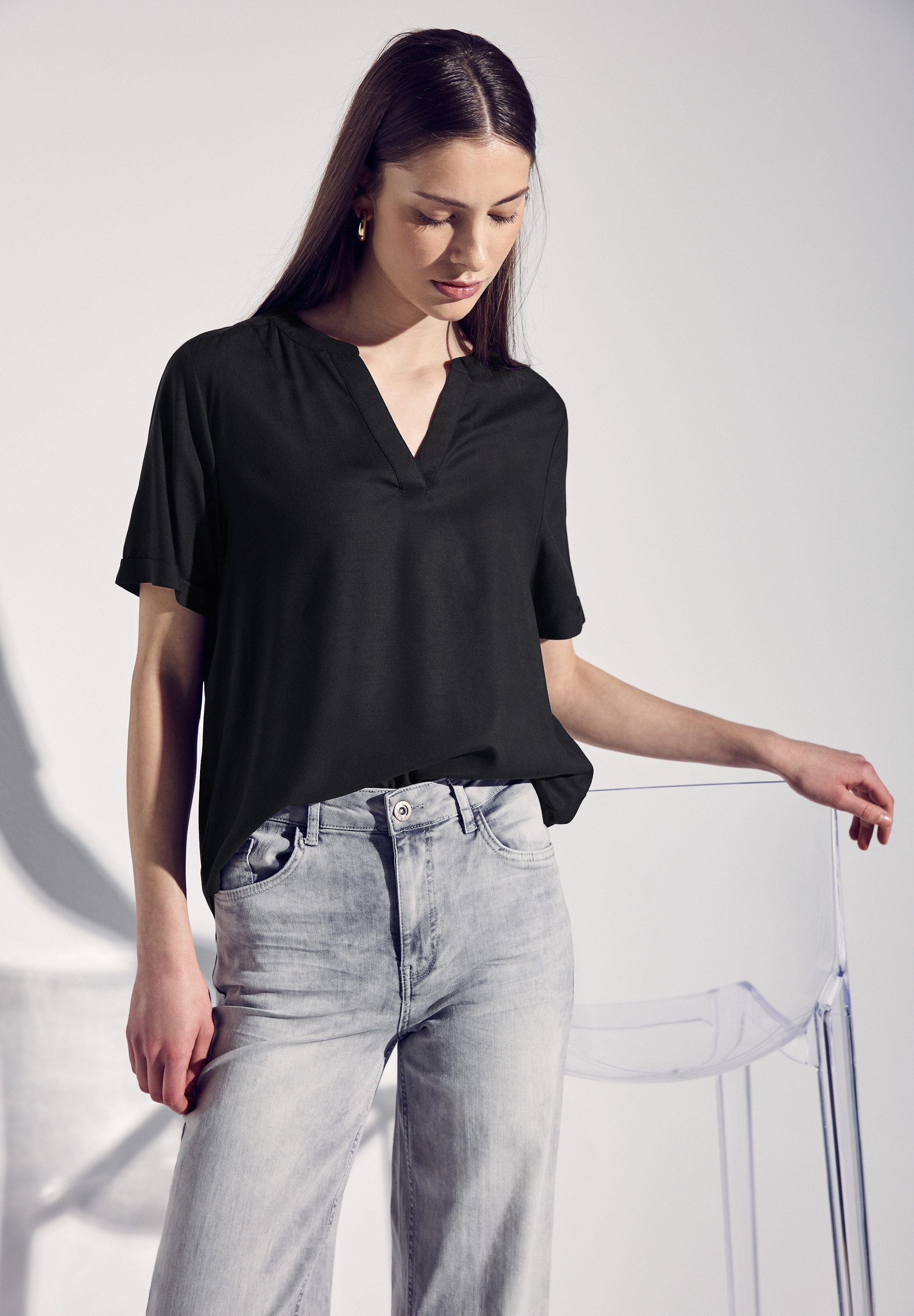 STREET ONE Blouse met korte mouwen met ingesneden ronde hals