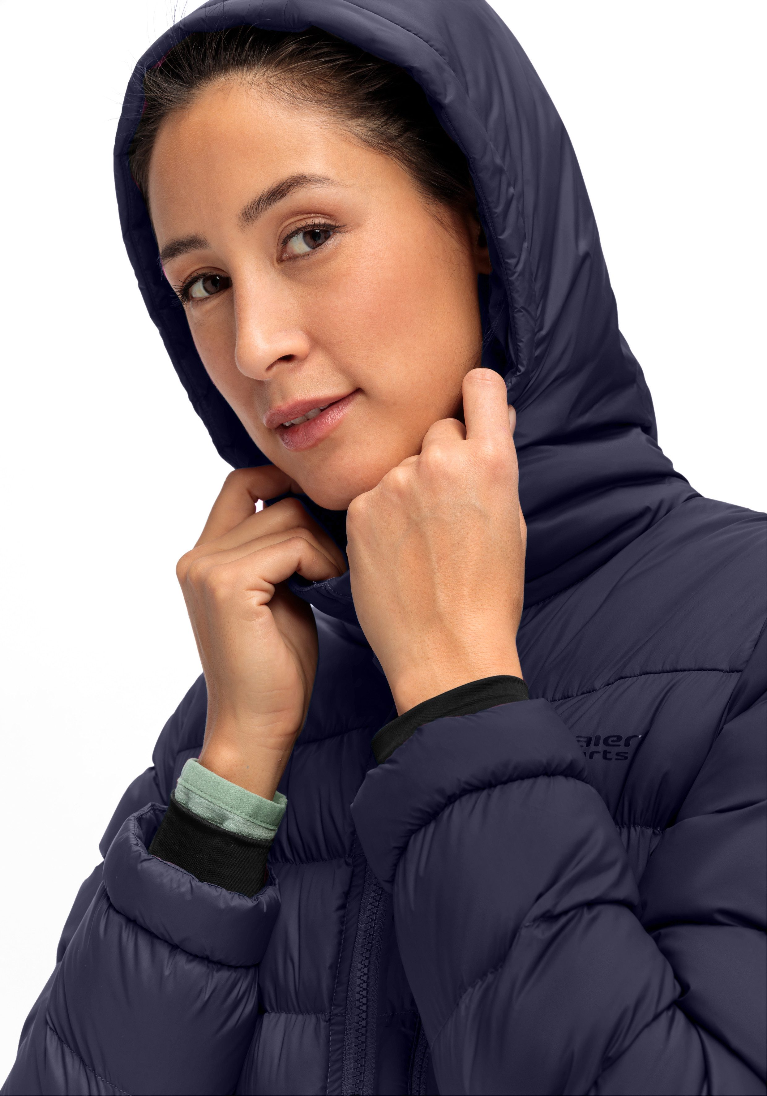 Maier Sports Functionele jas Lomnica Coat W Dames mantel, licht Primaloft materiaal, 3 ritszakken en capuchon