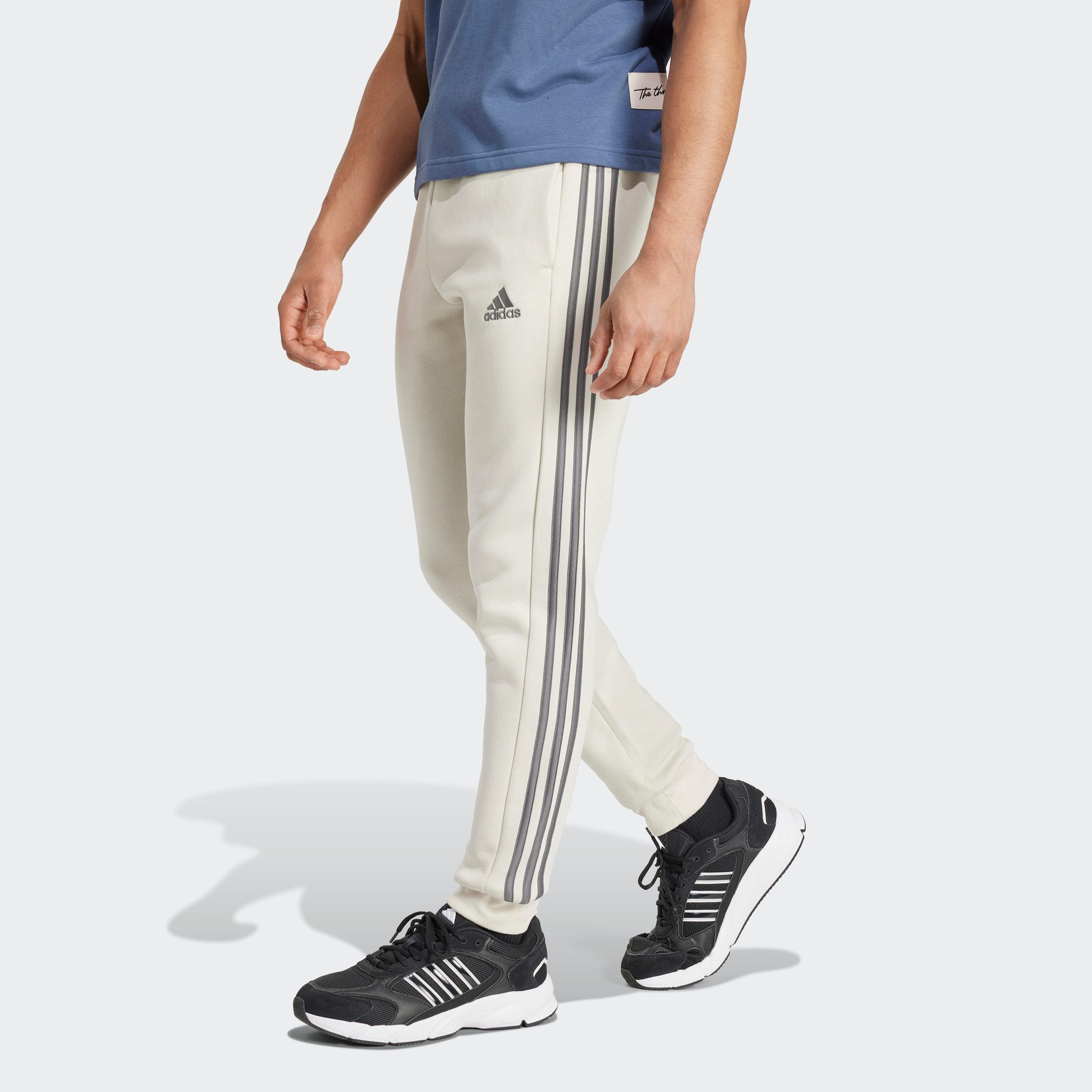 adidas Sportswear Sportbroek ESSENTIALS 3STRIPES TAPERED CUFF BROEK (1-delig)