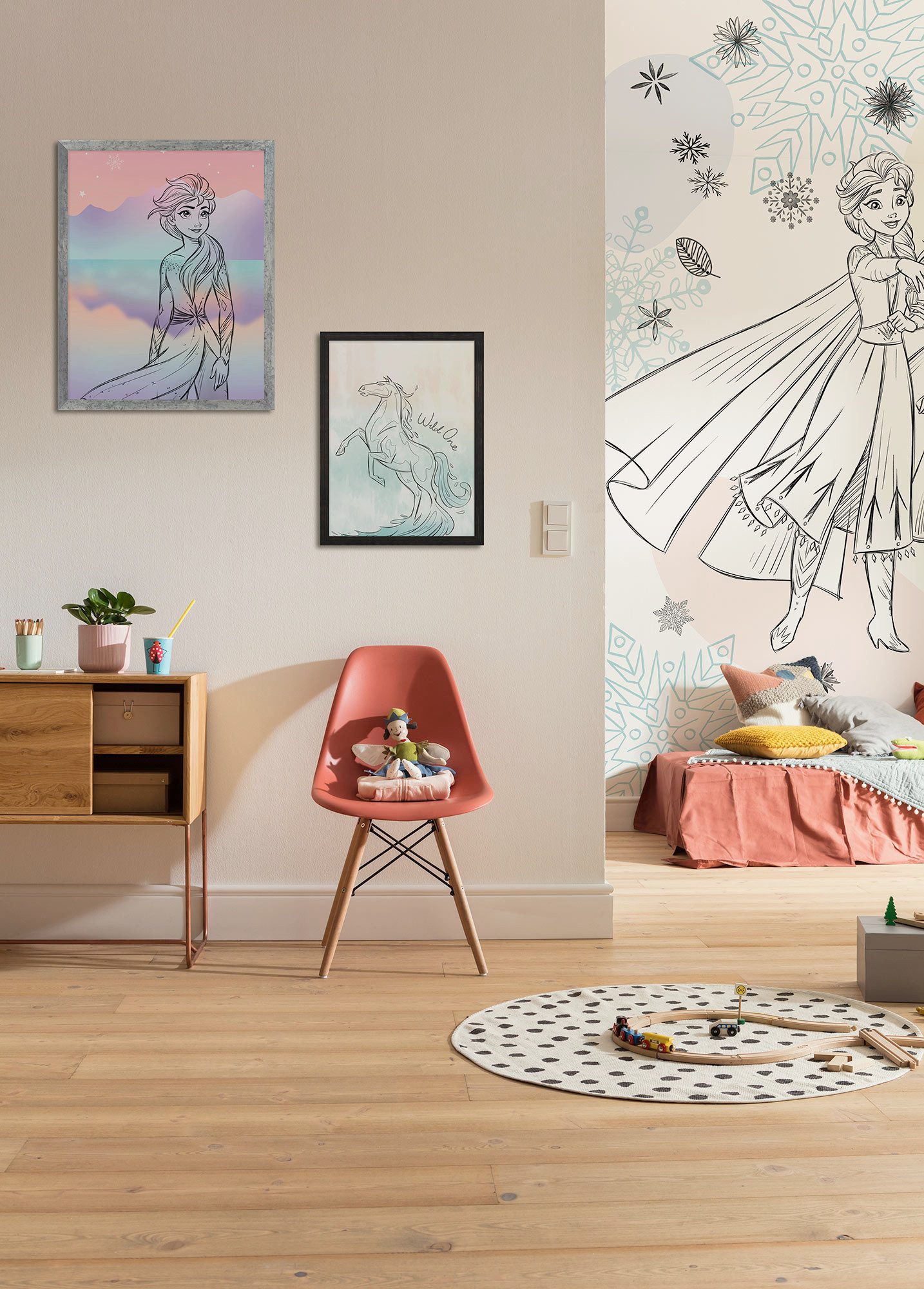 Komar Kinderbehang Disney Frozen Sketch Sisters (1 stuk)