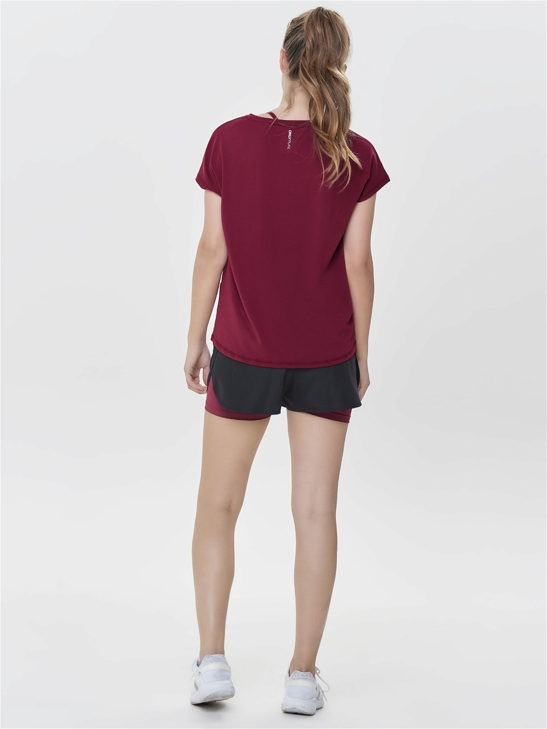 Only Play Trainingsshirt ONPAUBREE SS LOOSE TRAIN TEE - NOOS