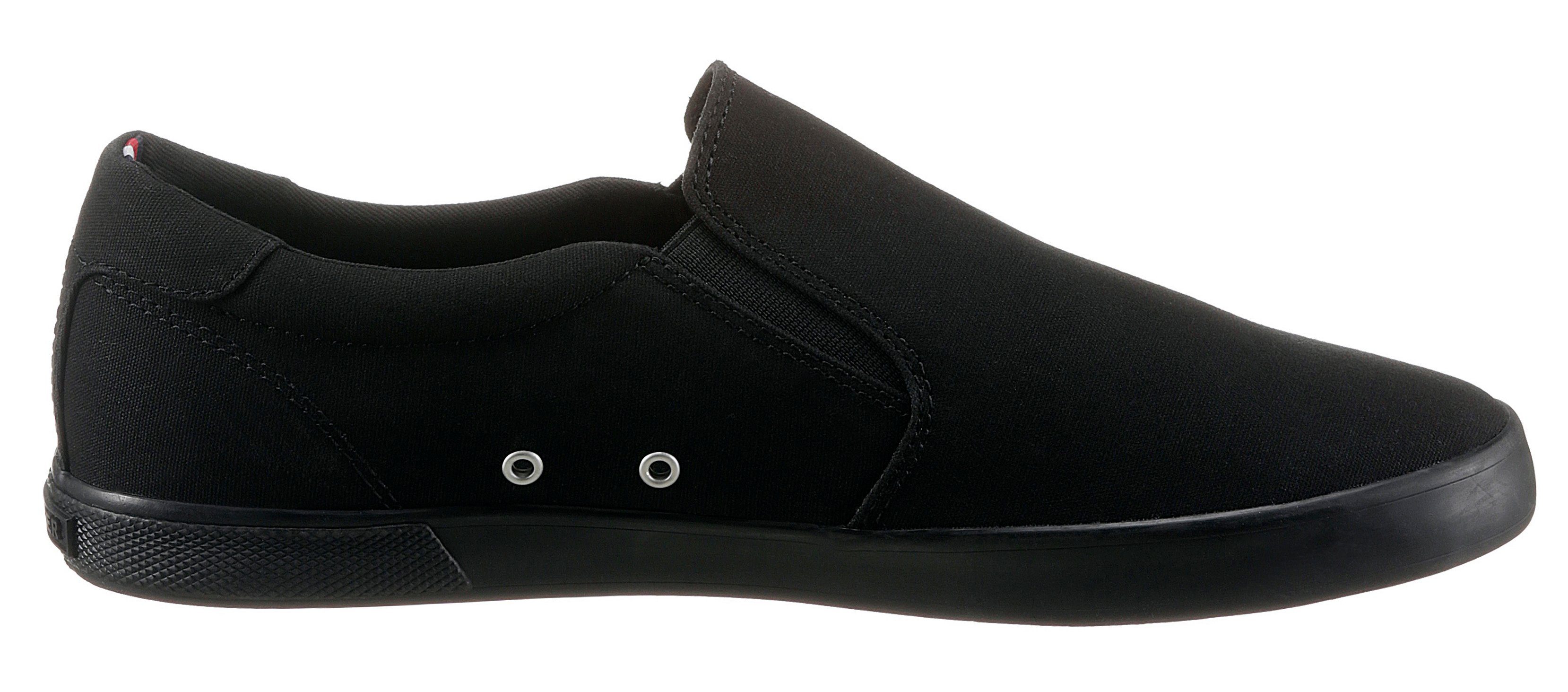 Tommy Hilfiger Slip-on sneakers ICONIC SLIP ON SNEAKER Slipper, vrijetijdsschoen, lage schoen met zij-stretchinzetten