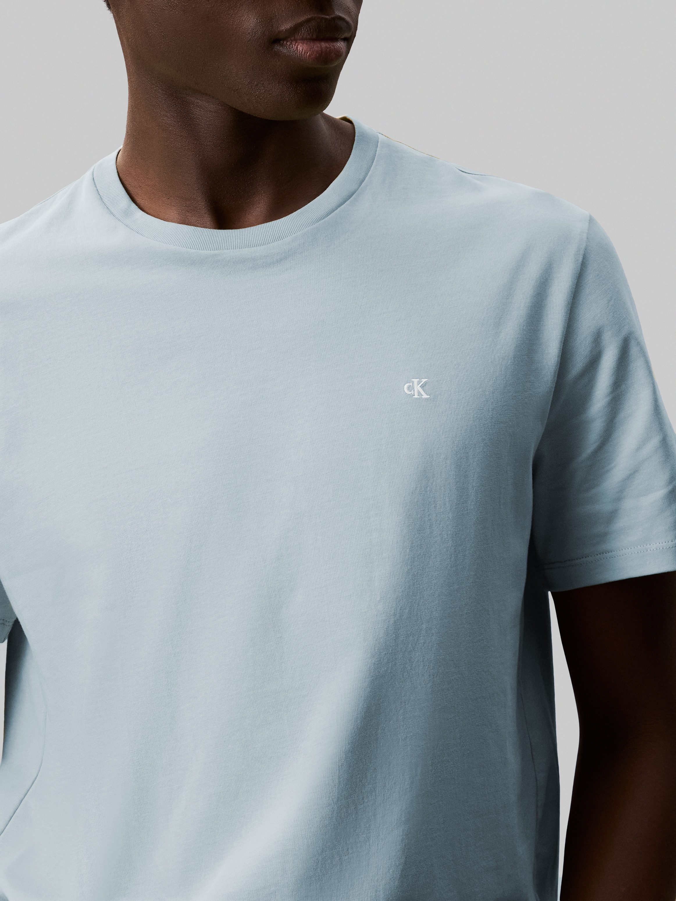 Calvin Klein T-shirt SS SMOOTH CTTN SOLID CREWNK TEE