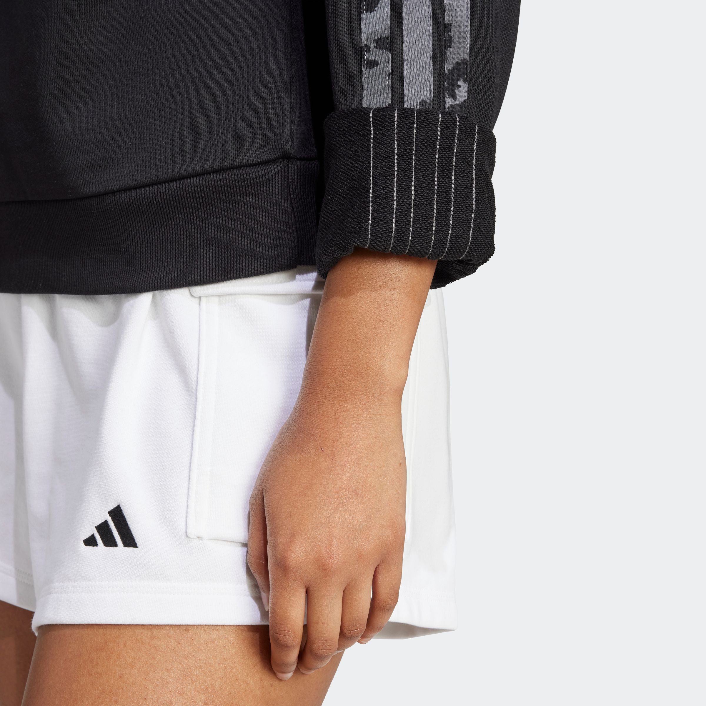 adidas Sportswear Sweatshirt