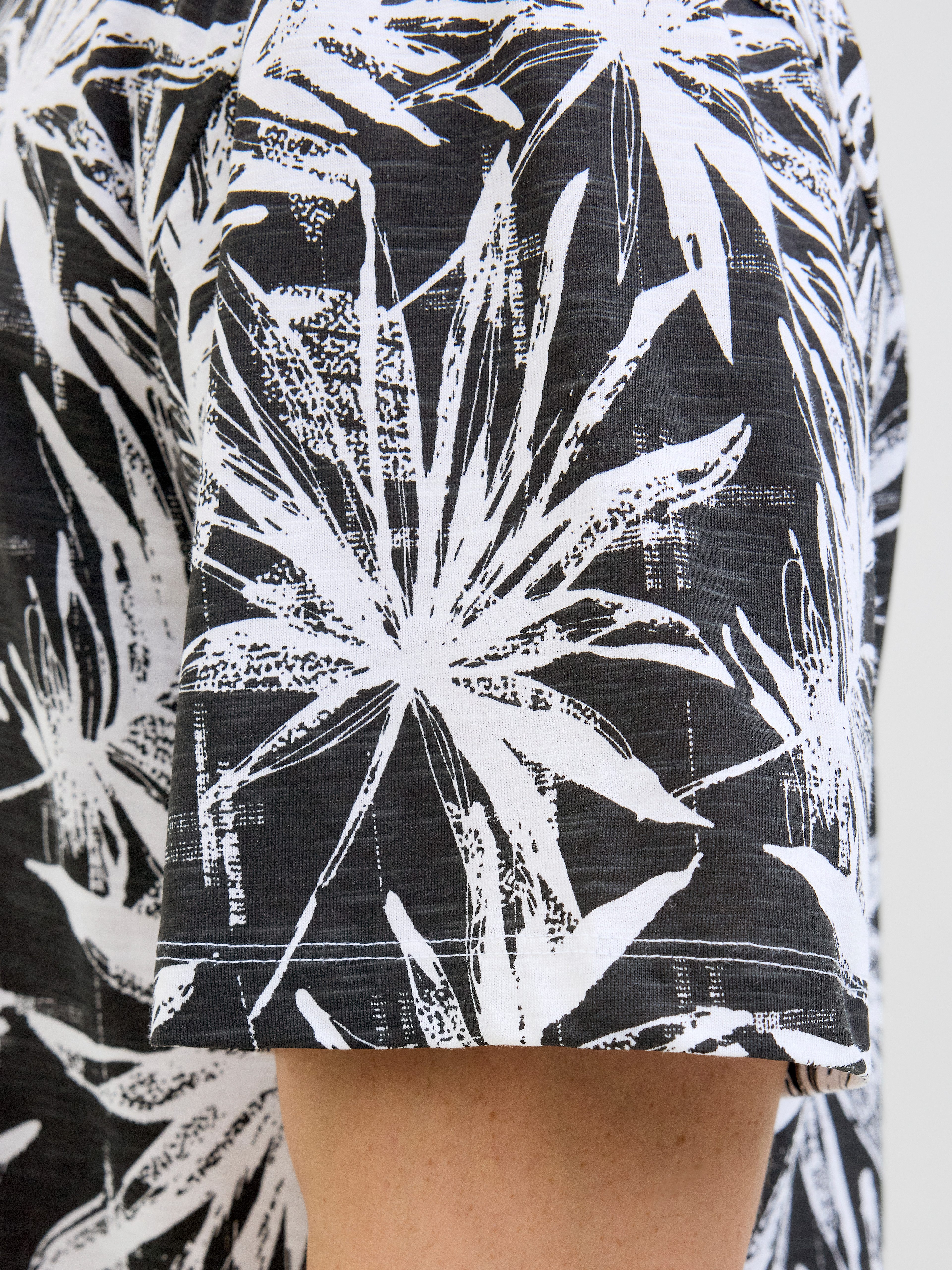 Jack & Jones Shirt met ronde hals JJEBRYAN AOP TEE S/S O-NECK NOOS