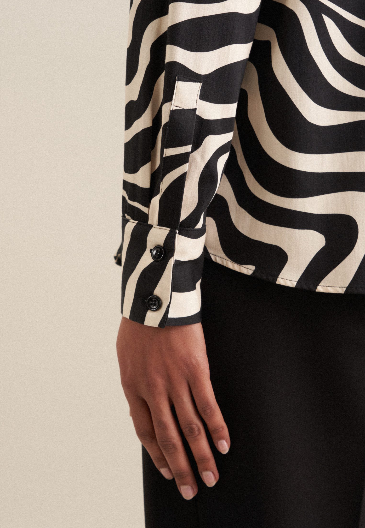 seidensticker Overhemdblouse Zwarte roos Lange mouwen kraag print