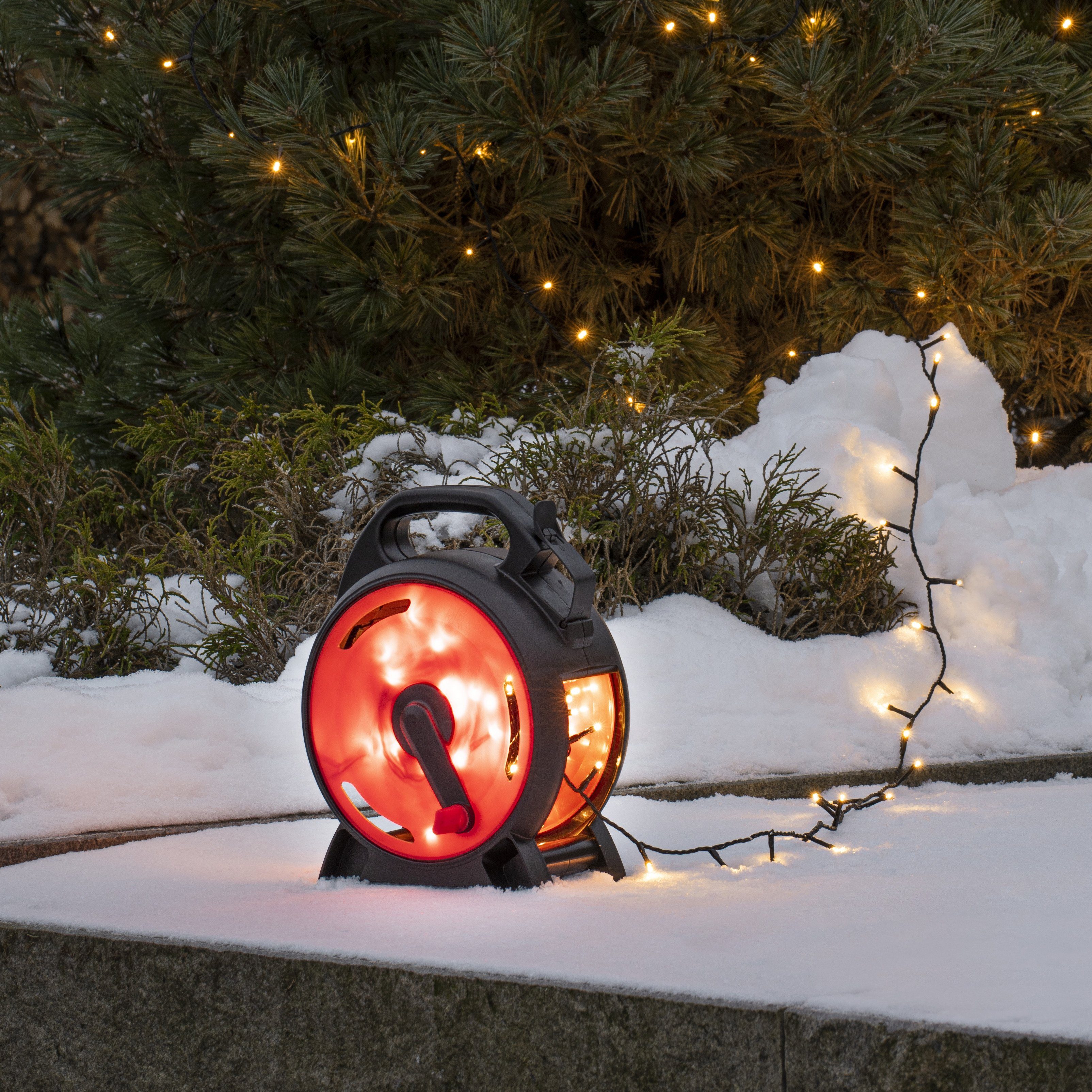 KONSTSMIDE Led-lichtsnoer Kerstversiering buiten Micro-led met kabelhaspel, zwart/rood, 200 warmwitte dioden (1 stuk)
